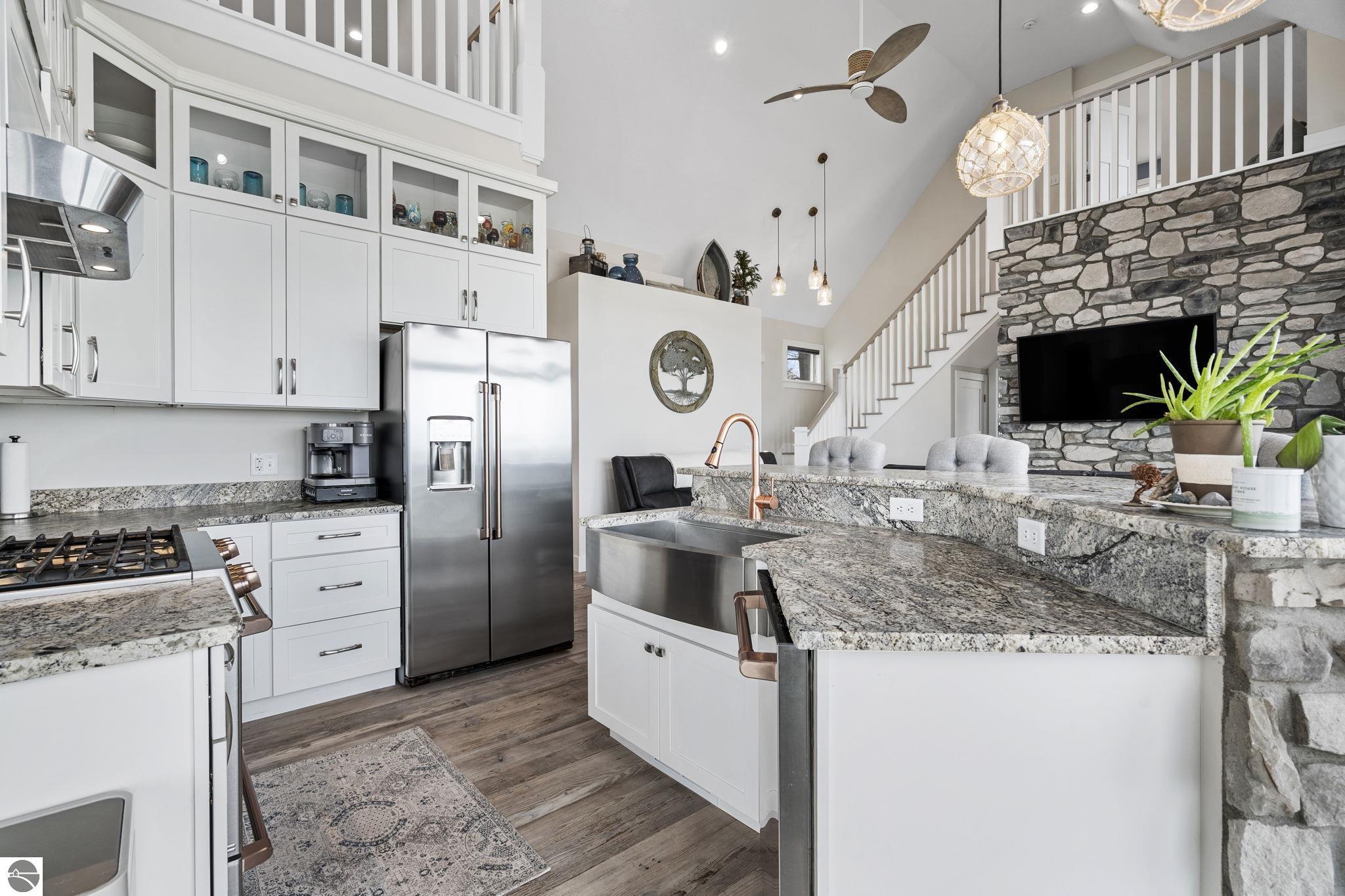 3126 Lake Shore Road