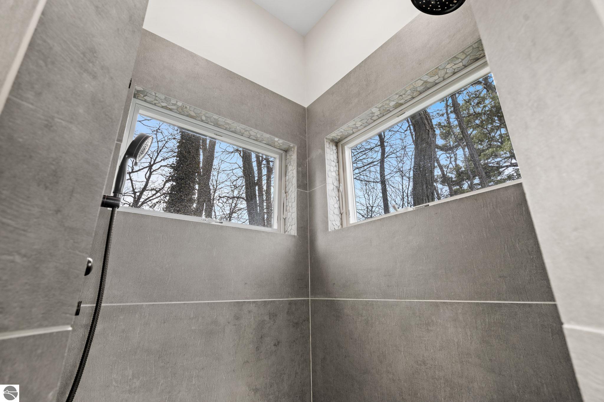 3126 Lake Shore Road