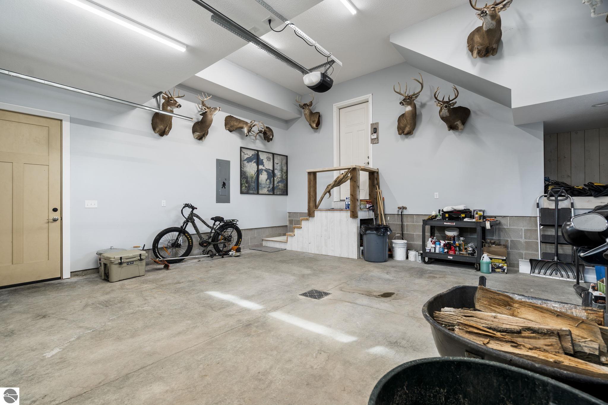 3126 Lake Shore Road