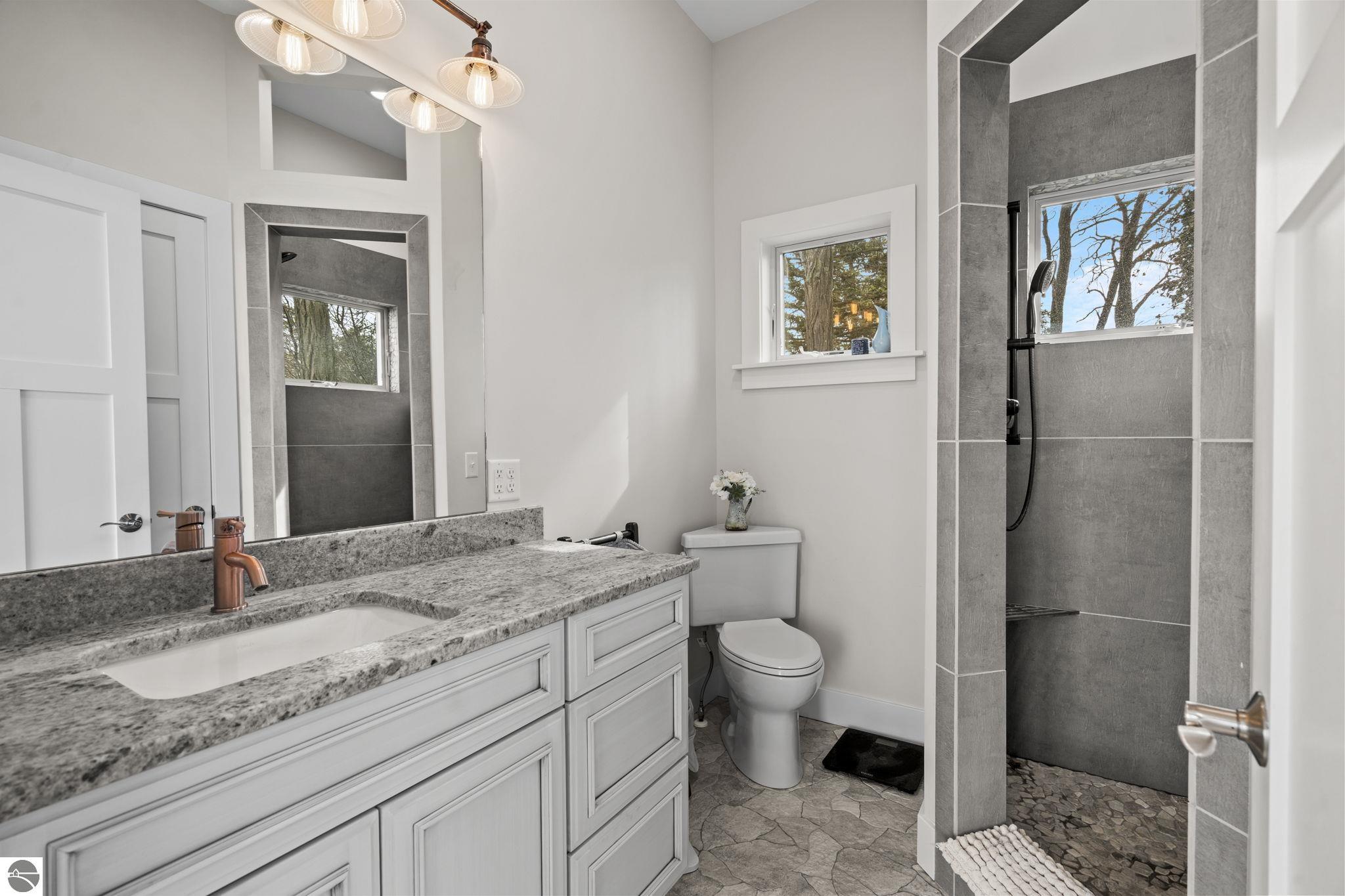 3126 Lake Shore Road