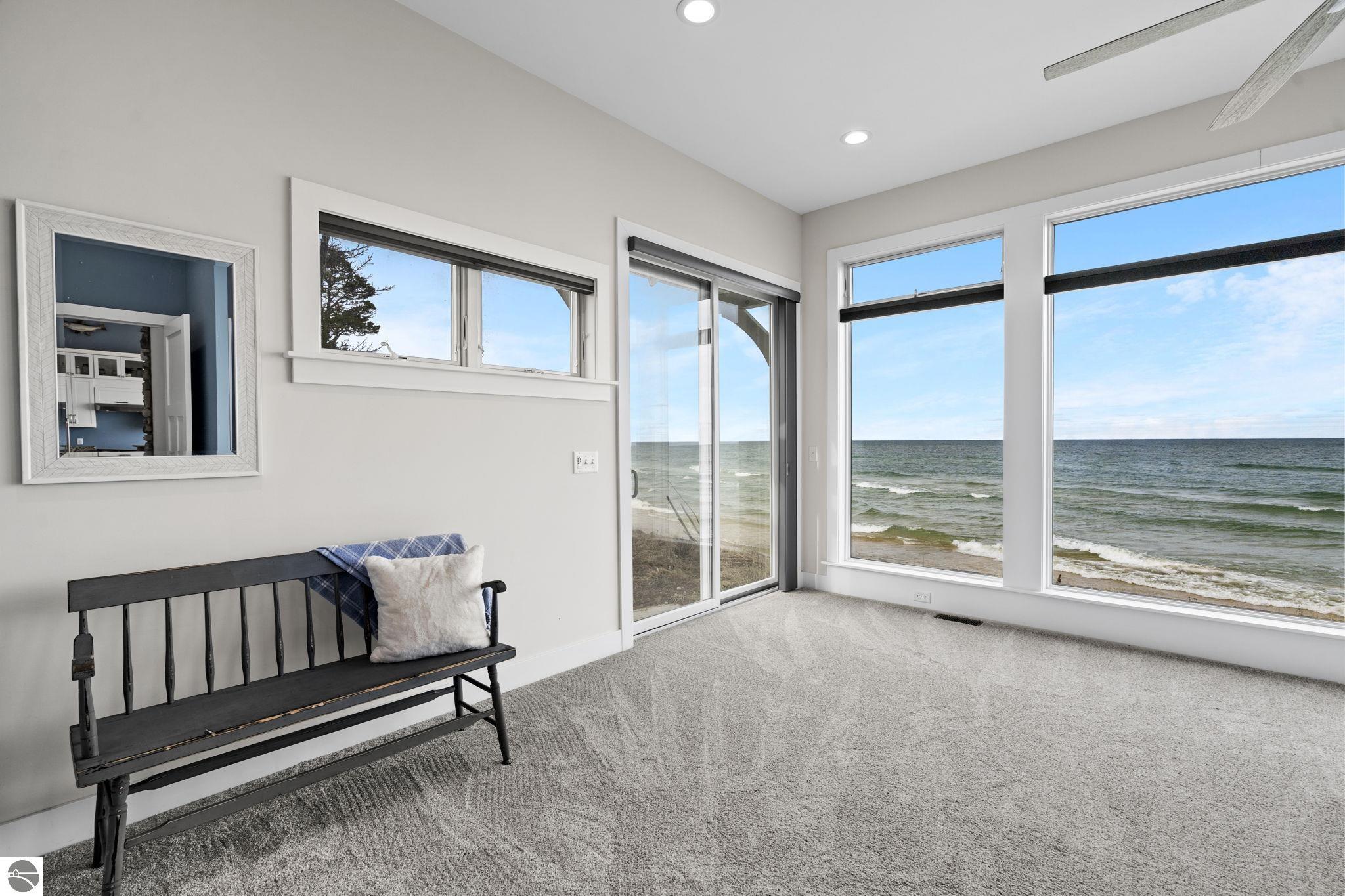 3126 Lake Shore Road