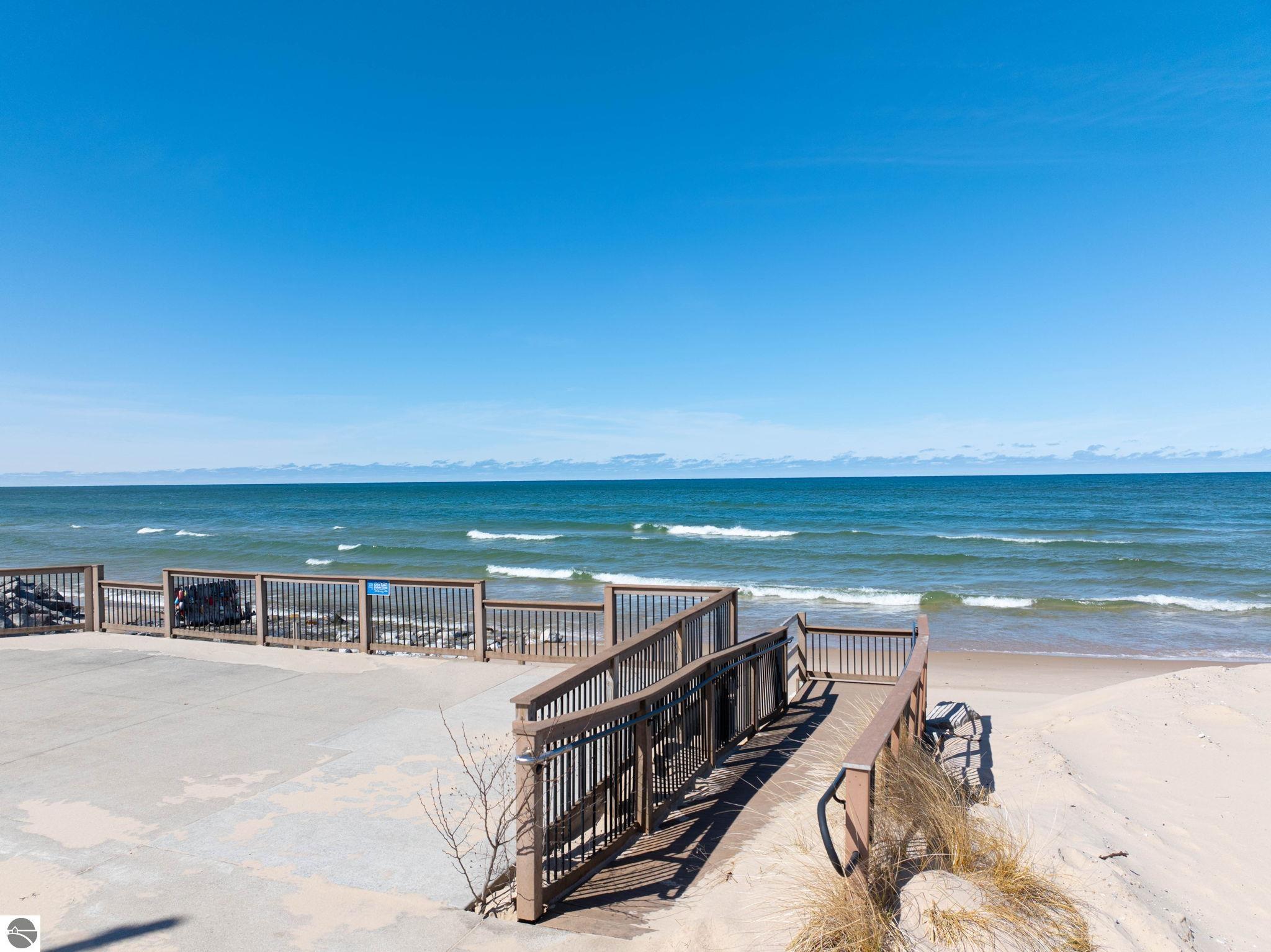 3126 Lake Shore Road