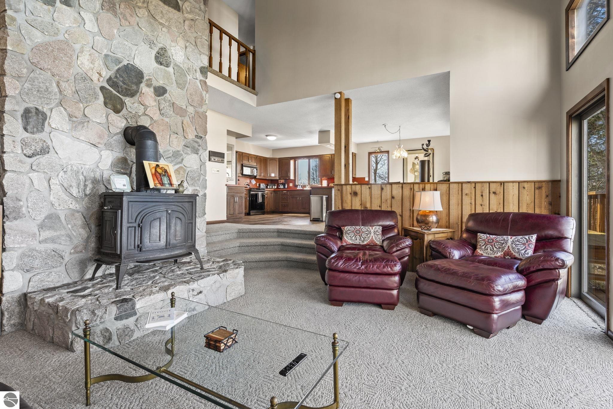 4692 E Duck Lake Road