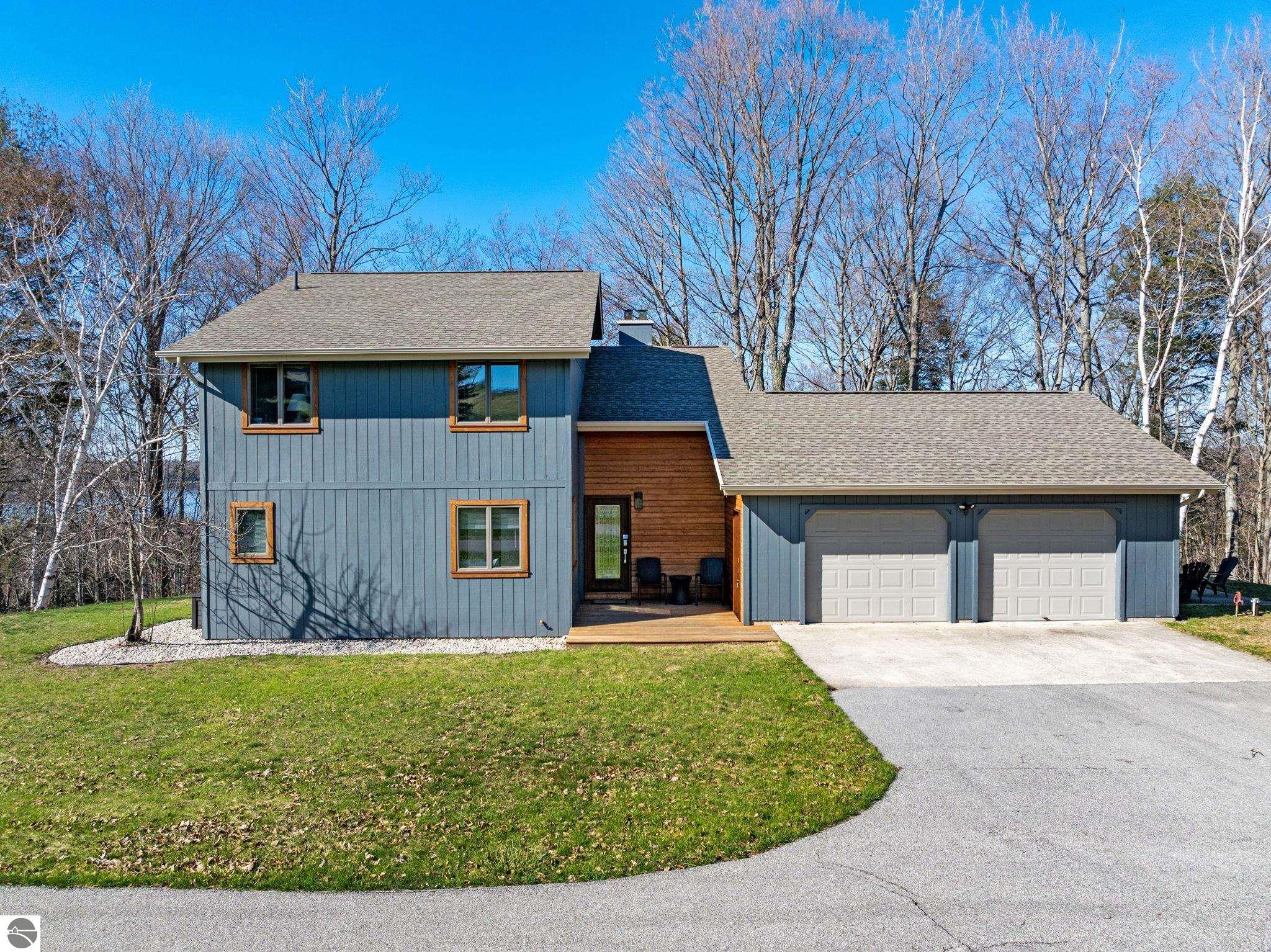 4692 E Duck Lake Road