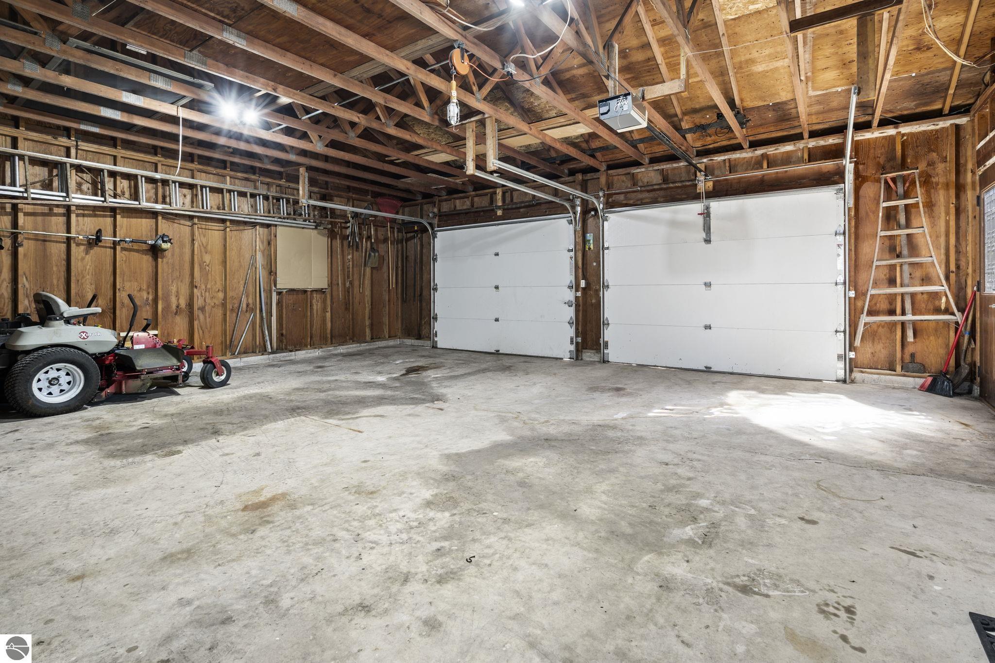 4692 E Duck Lake Road