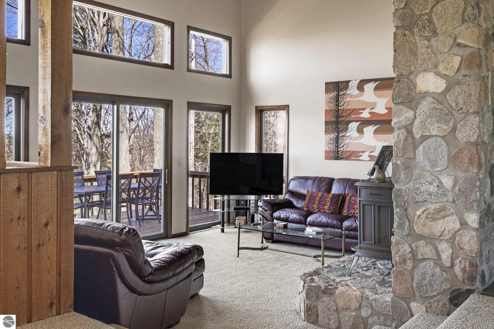 4692 E Duck Lake Road