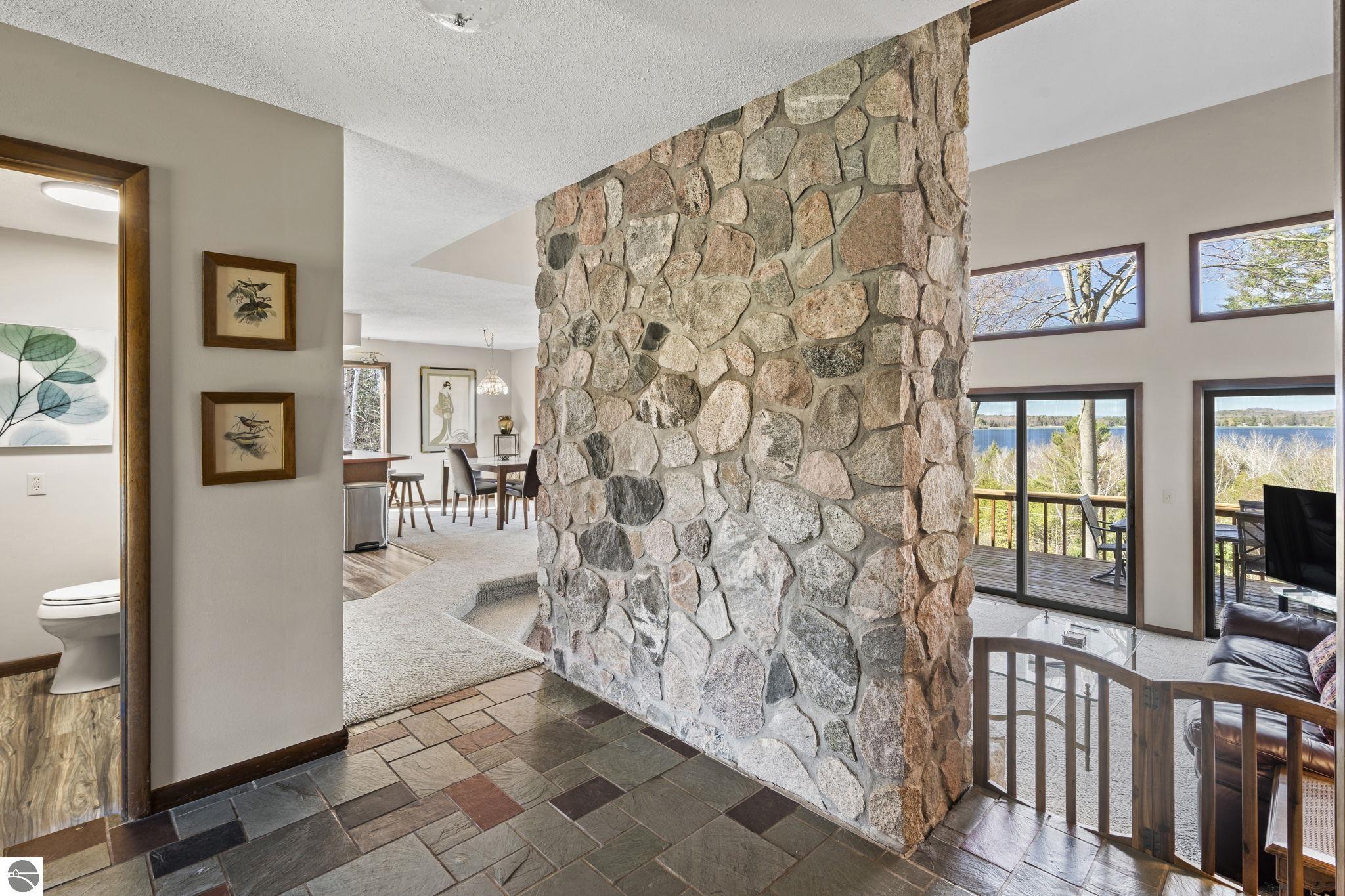 4692 E Duck Lake Road