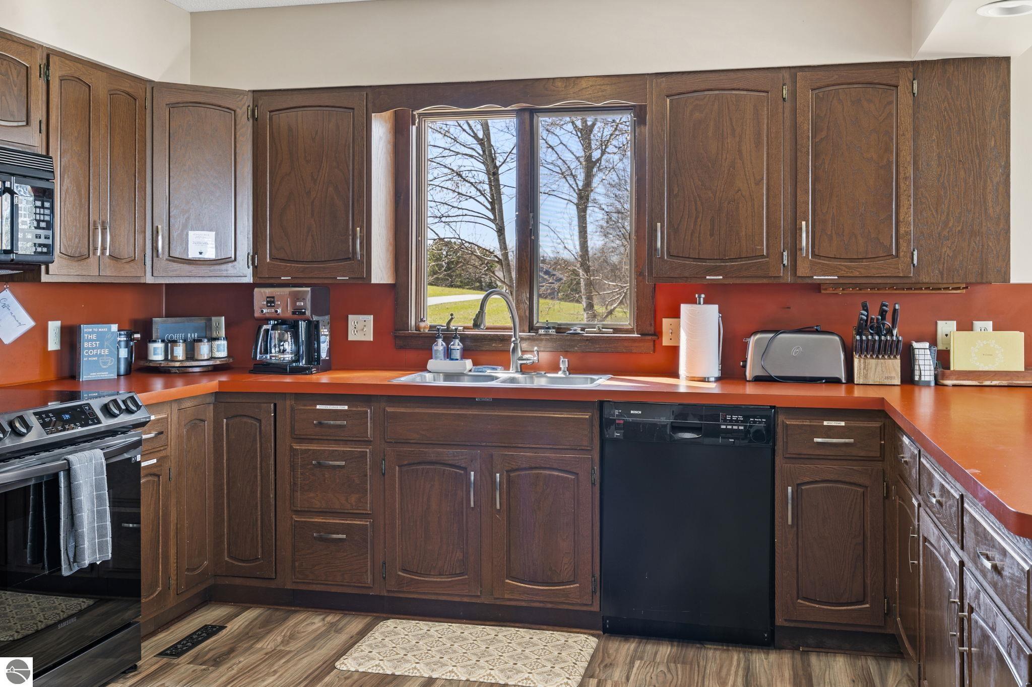 4692 E Duck Lake Road