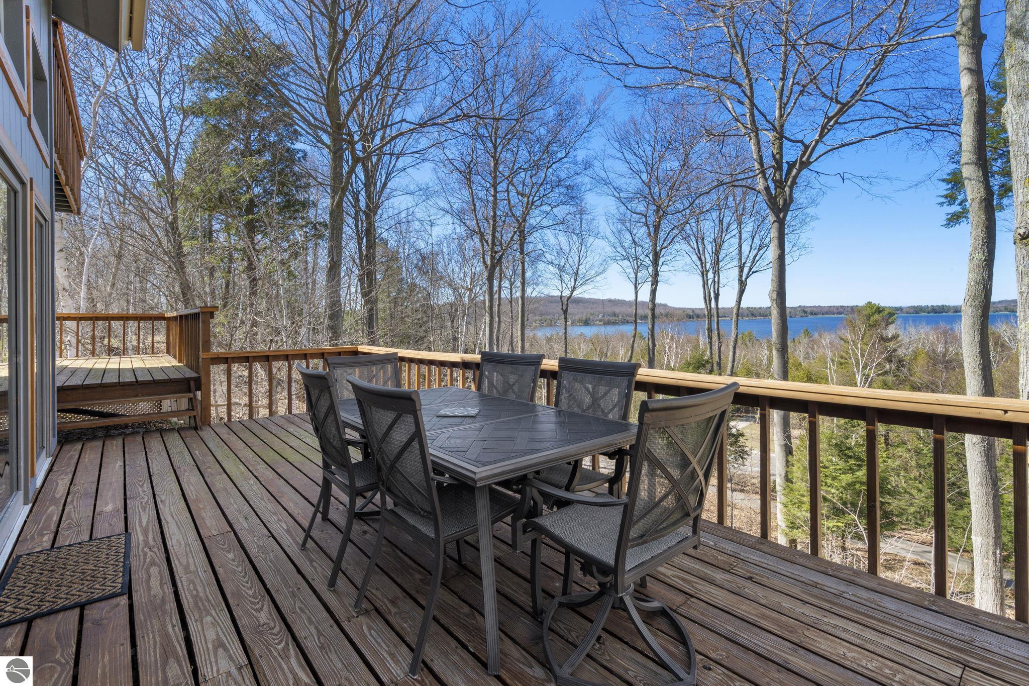 4692 E Duck Lake Road