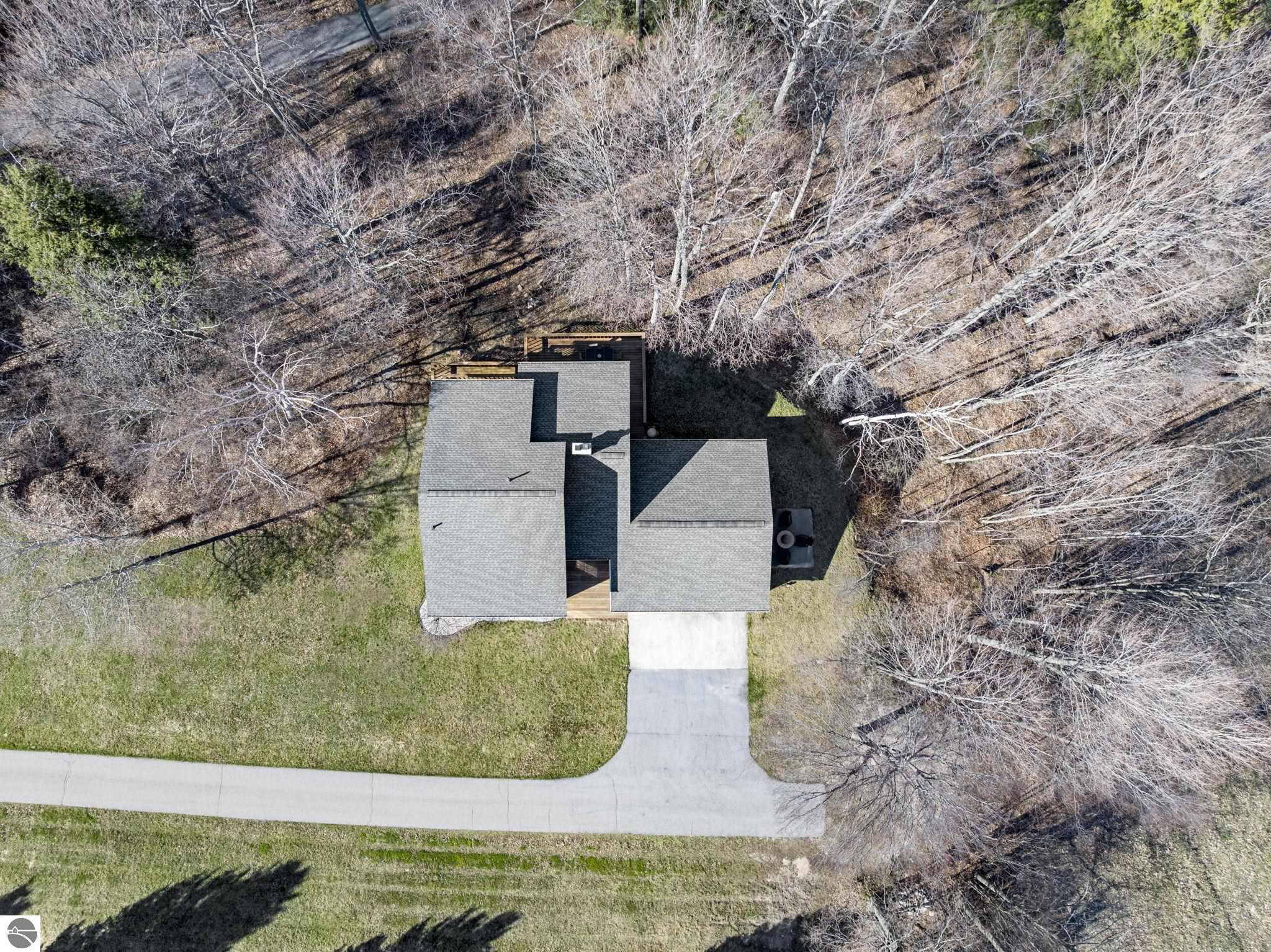 4692 E Duck Lake Road