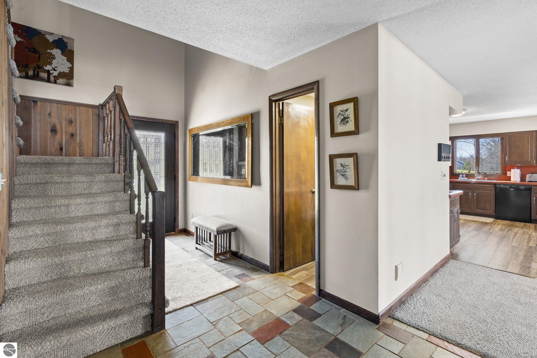 4692 E Duck Lake Road