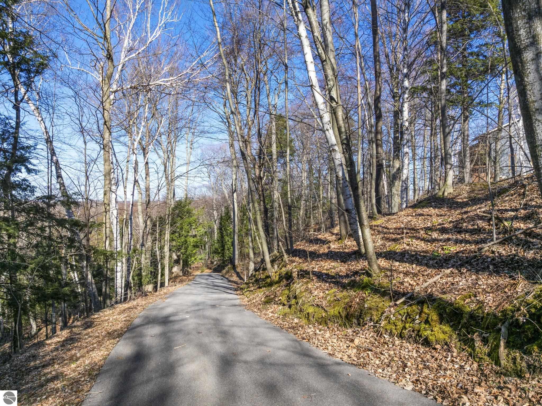 4692 E Duck Lake Road