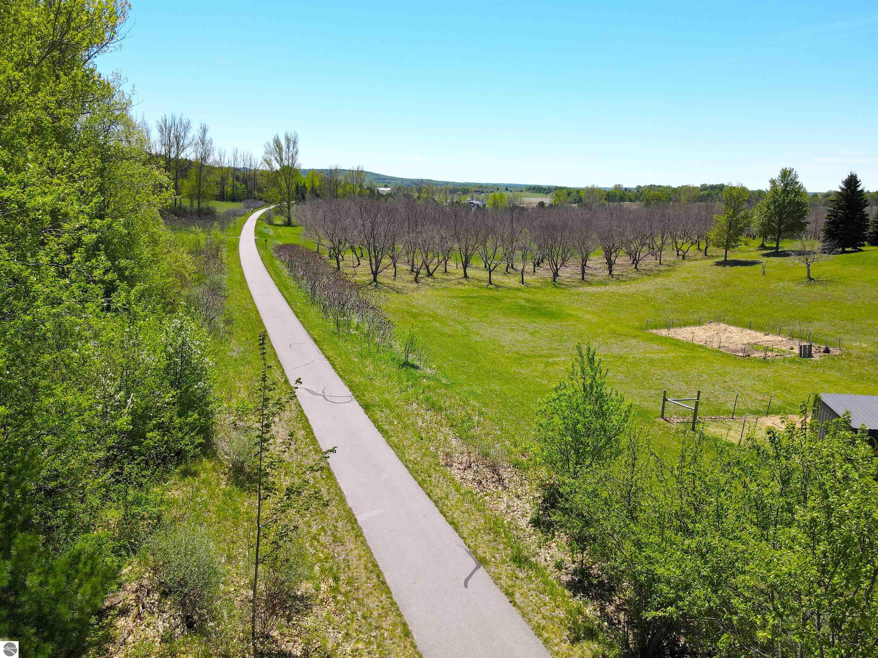 7825 S Lake Leelanau Drive