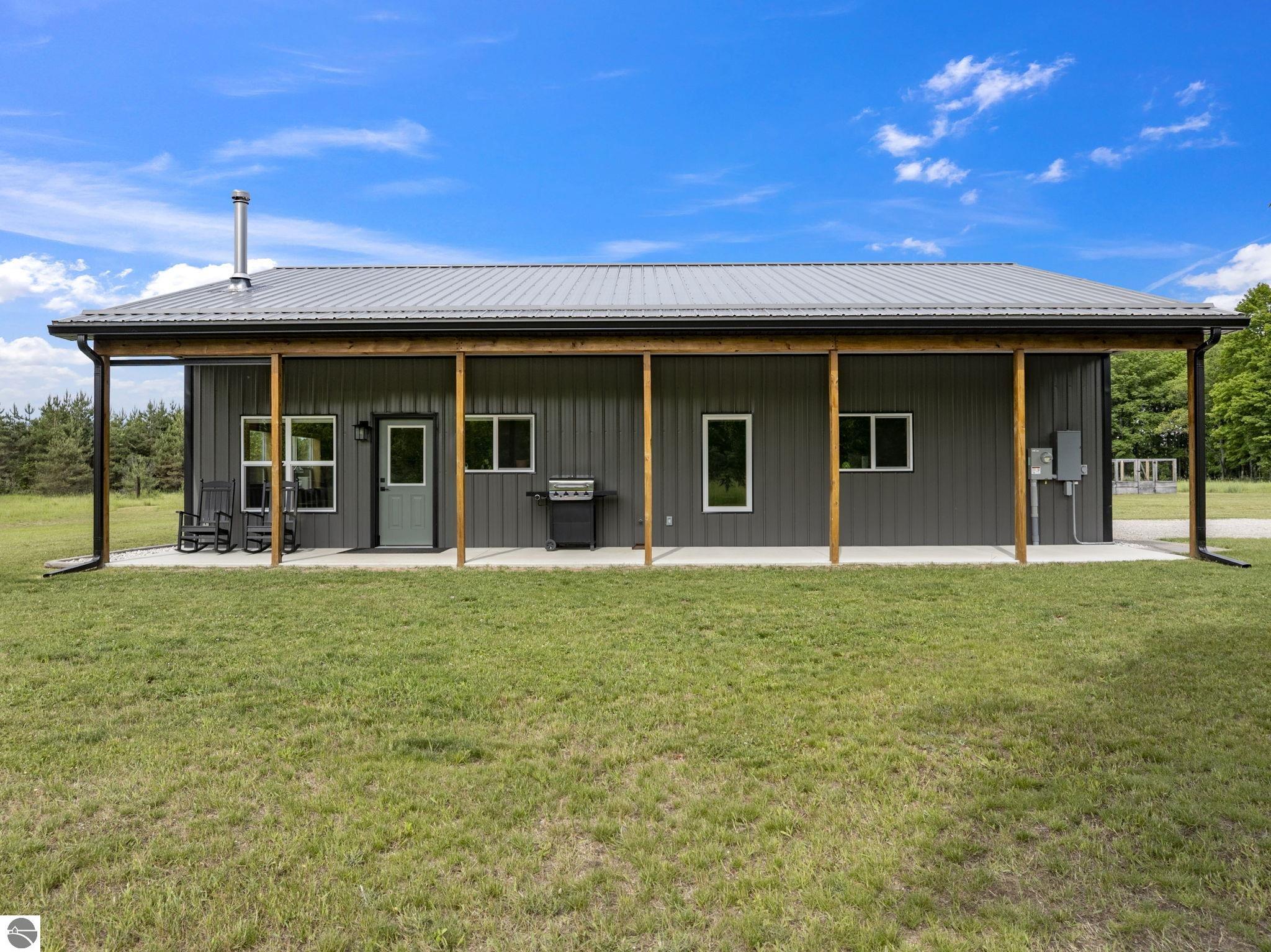 10815 N 25 Road