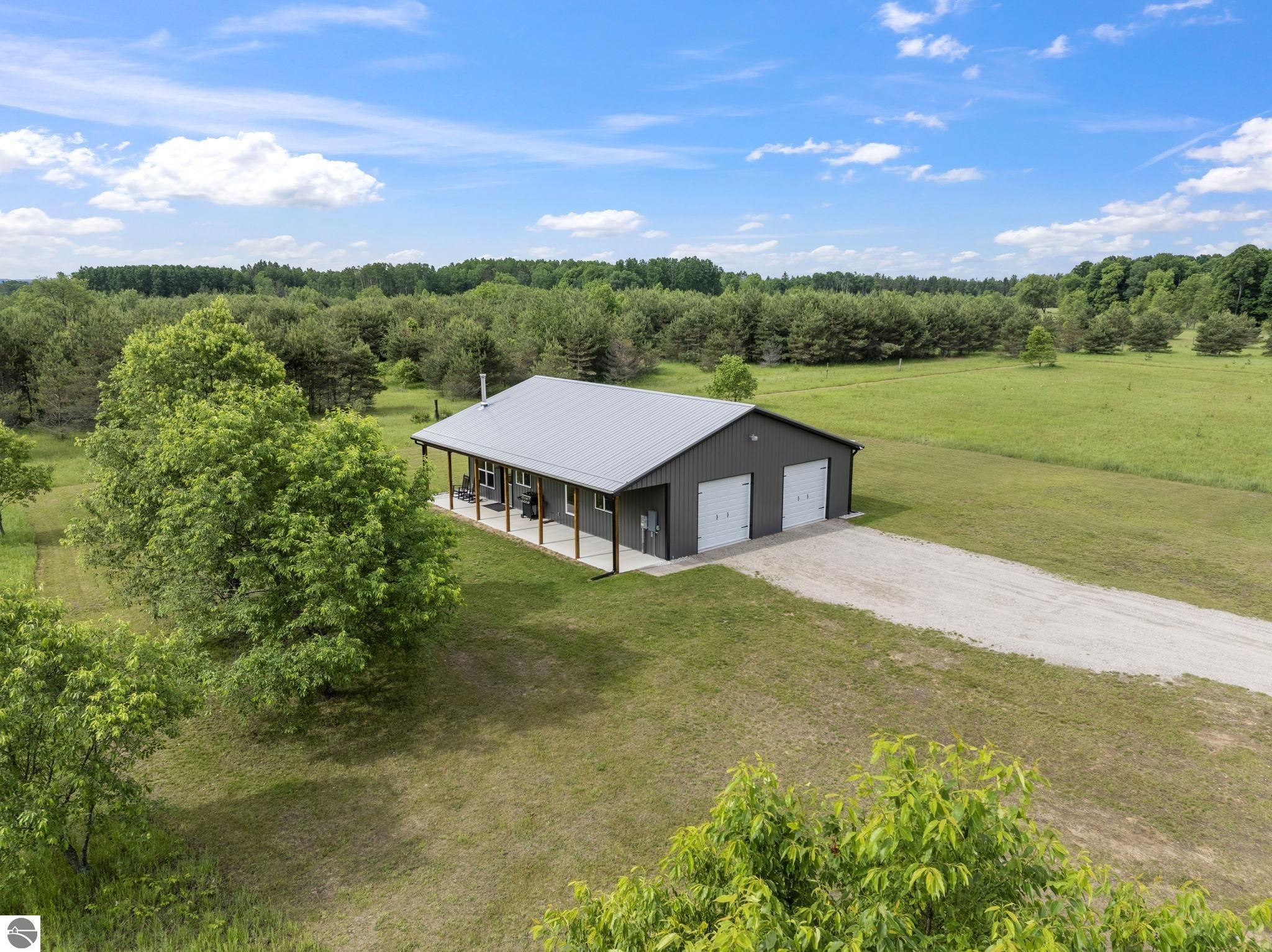 10815 N 25 Road