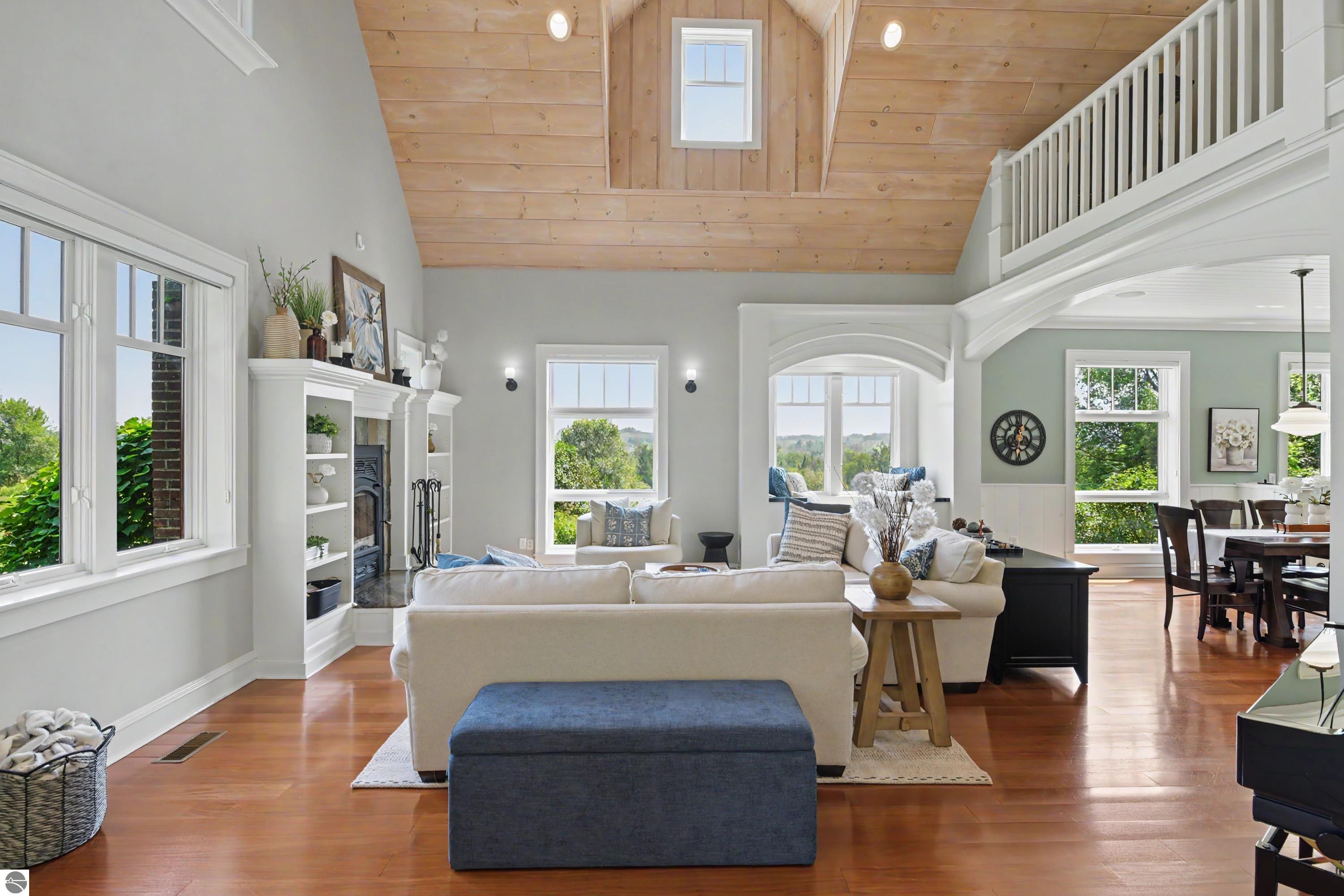 7433 Tobeco Creek Drive