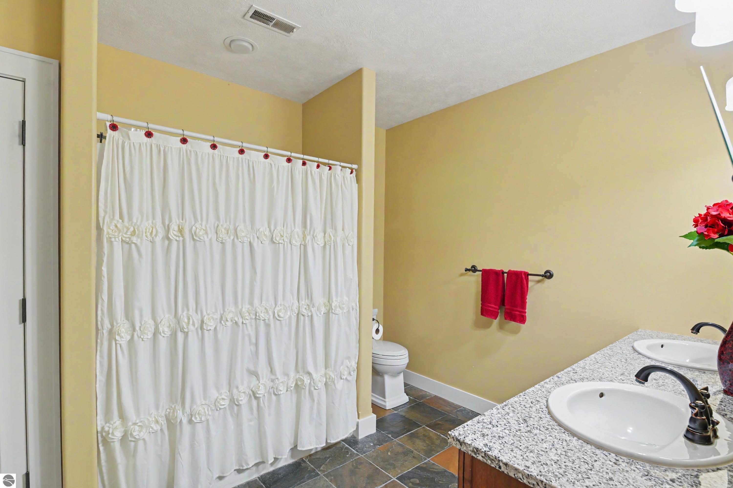 7433 Tobeco Creek Drive