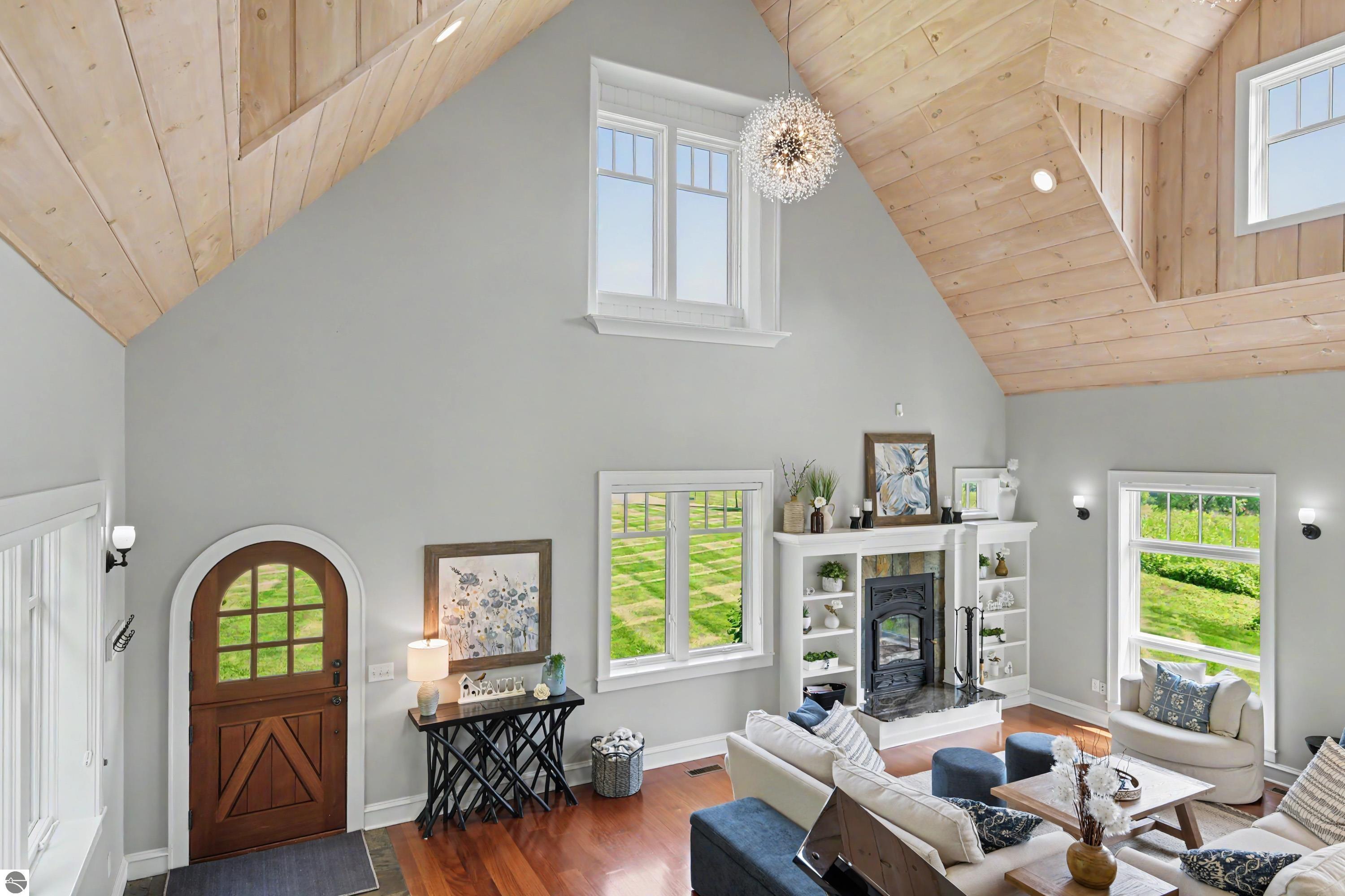 7433 Tobeco Creek Drive