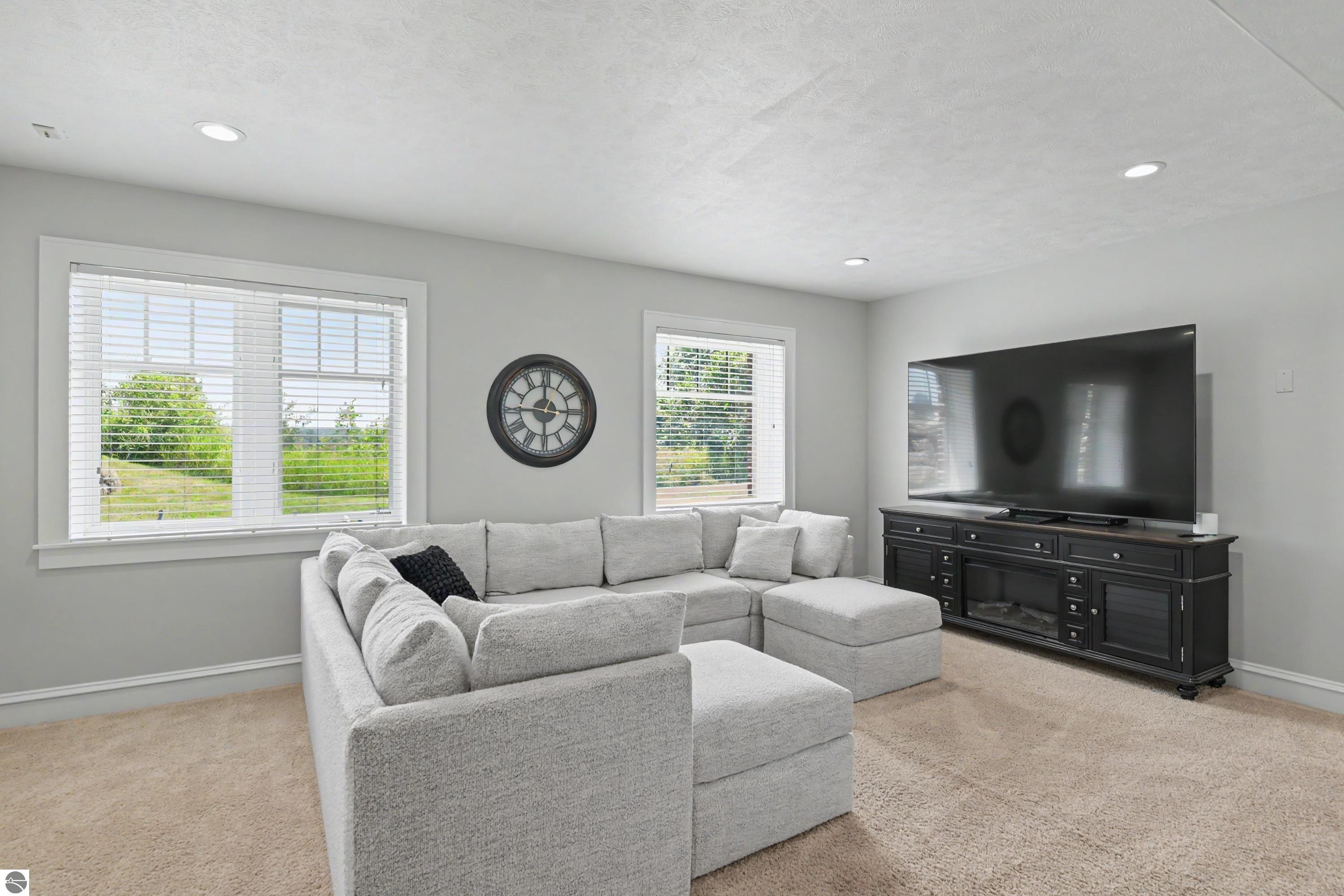 7433 Tobeco Creek Drive