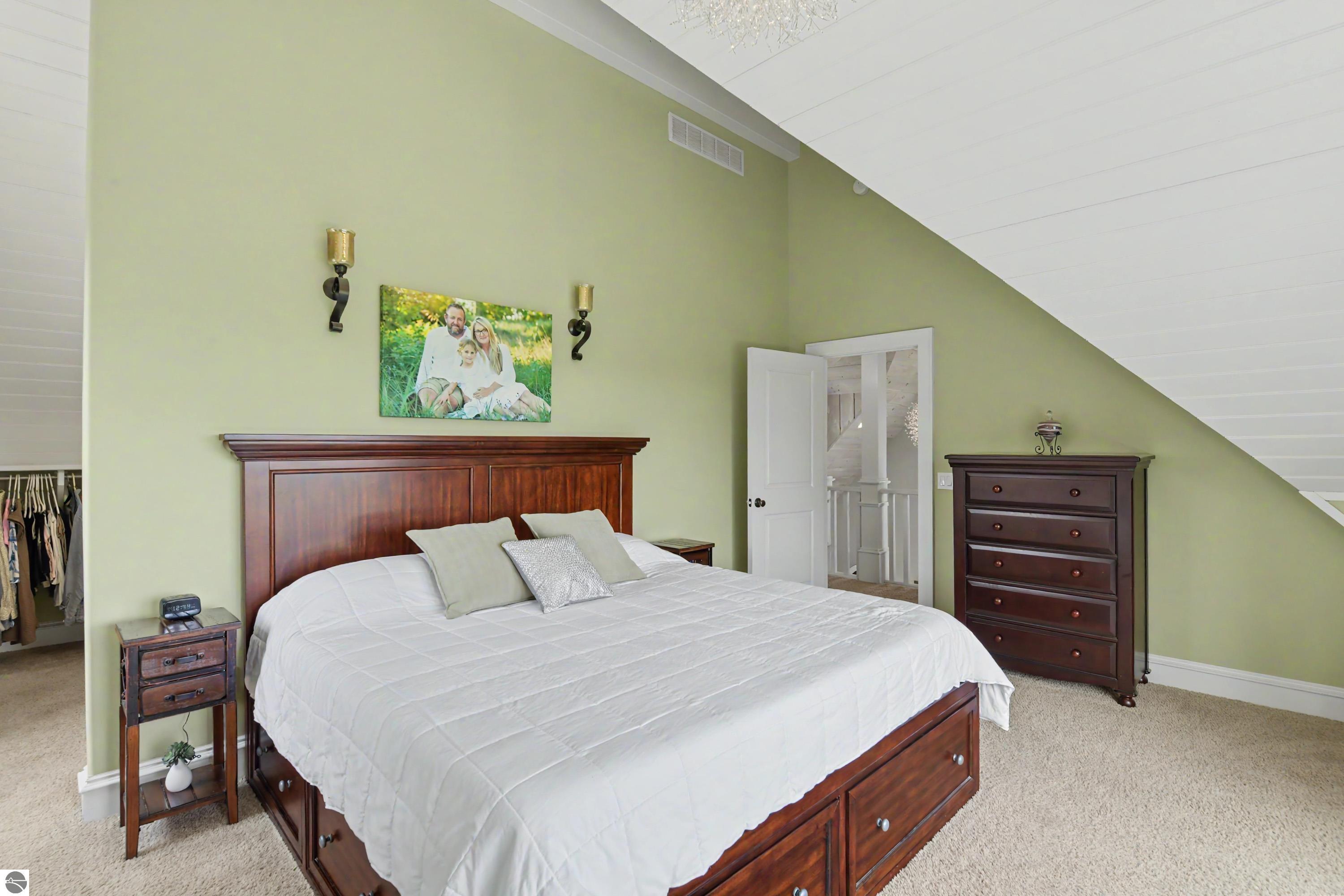 7433 Tobeco Creek Drive