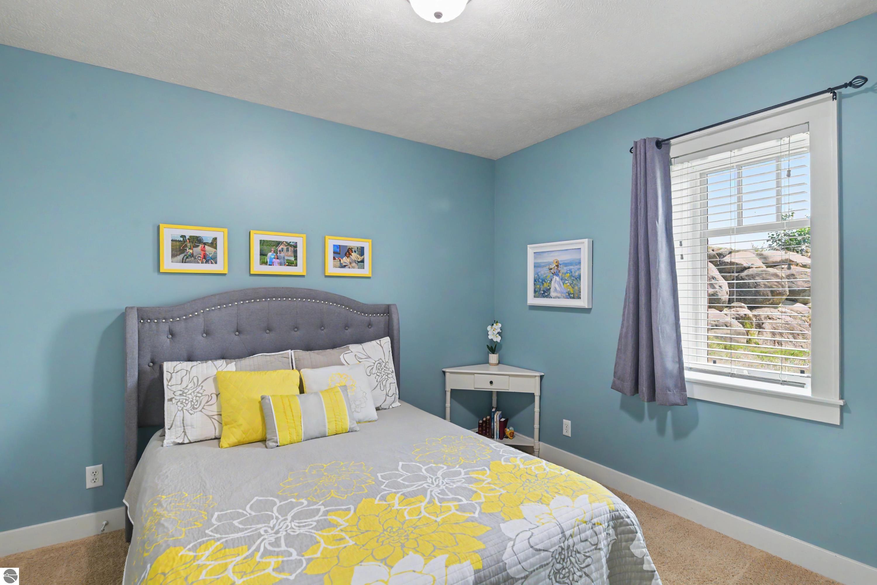 7433 Tobeco Creek Drive