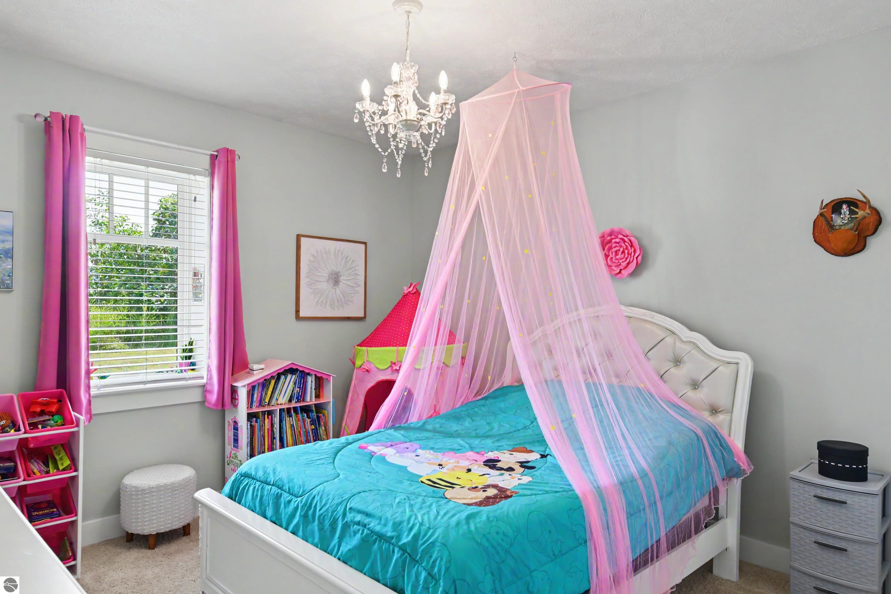 7433 Tobeco Creek Drive