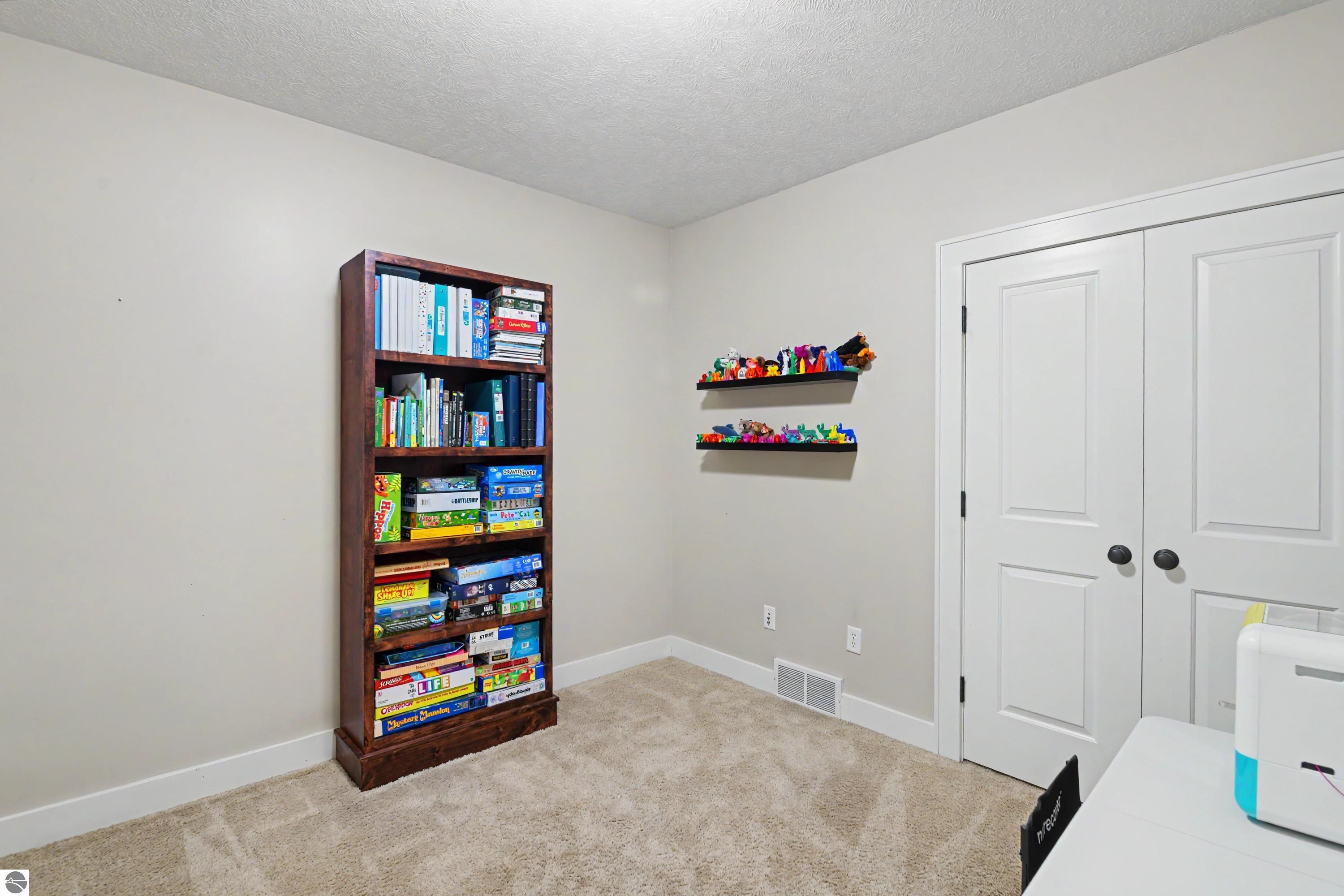7433 Tobeco Creek Drive