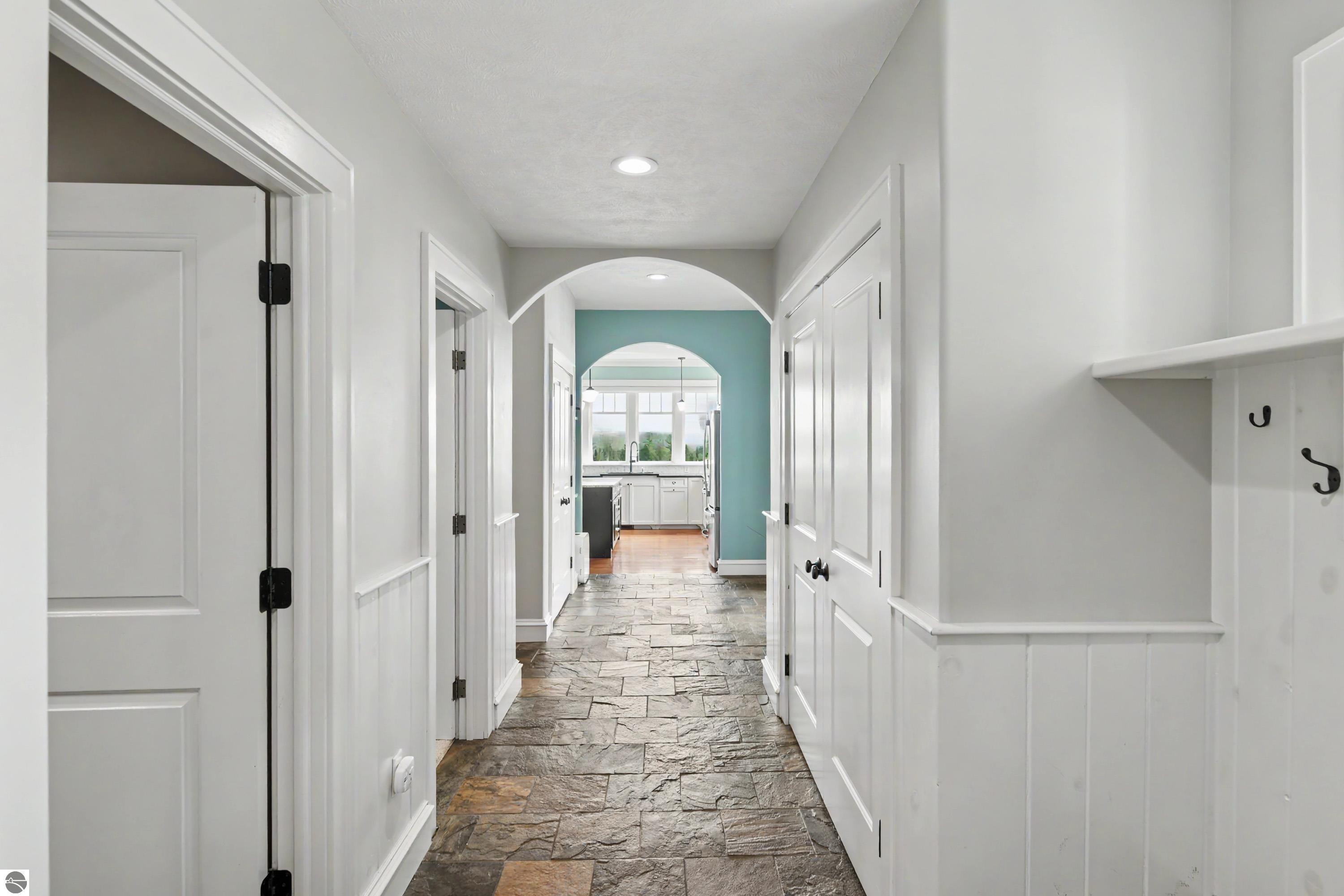 7433 Tobeco Creek Drive