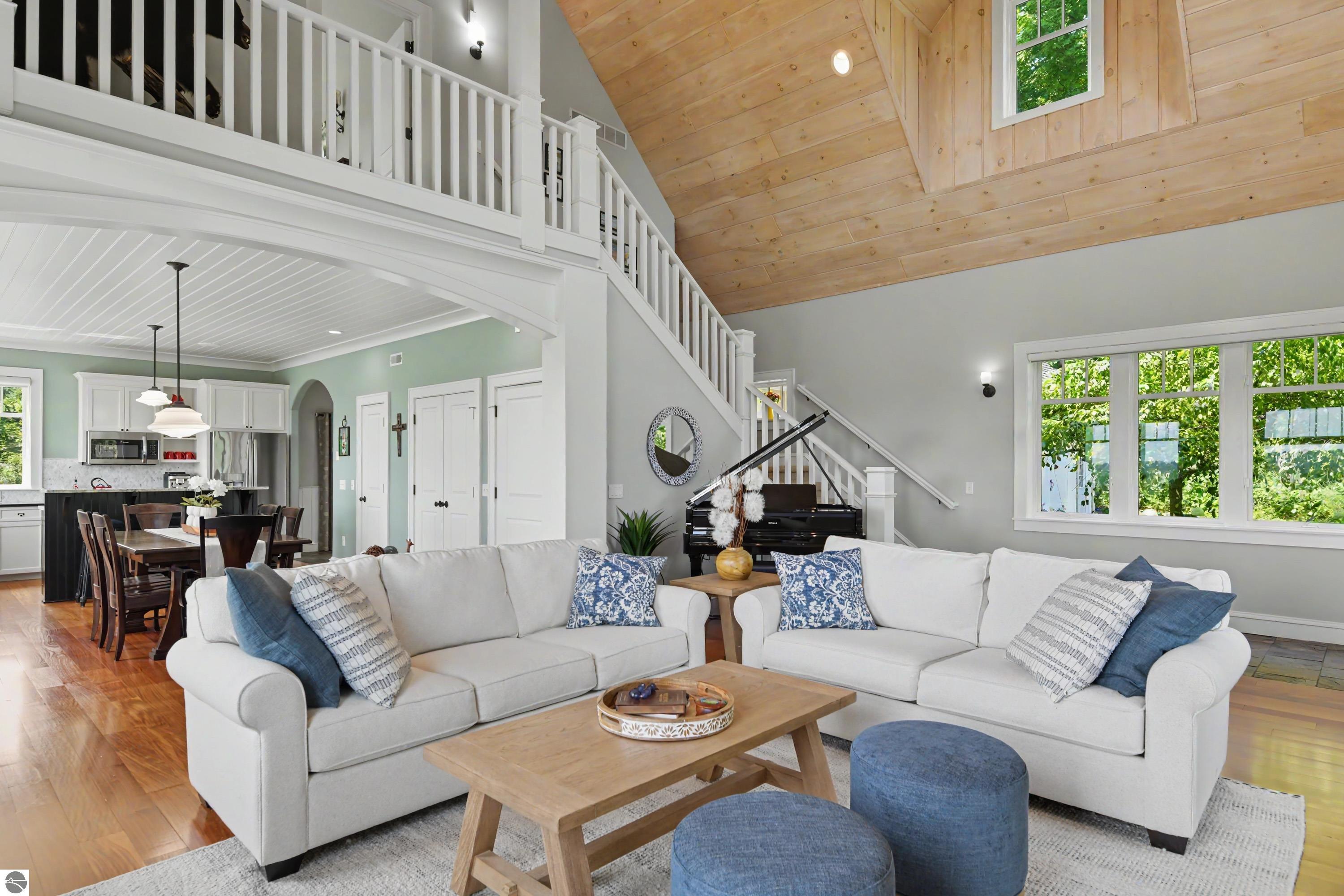 7433 Tobeco Creek Drive