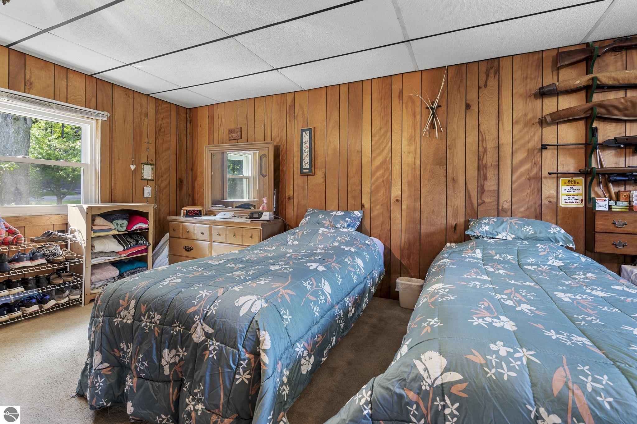 9705 E Carter