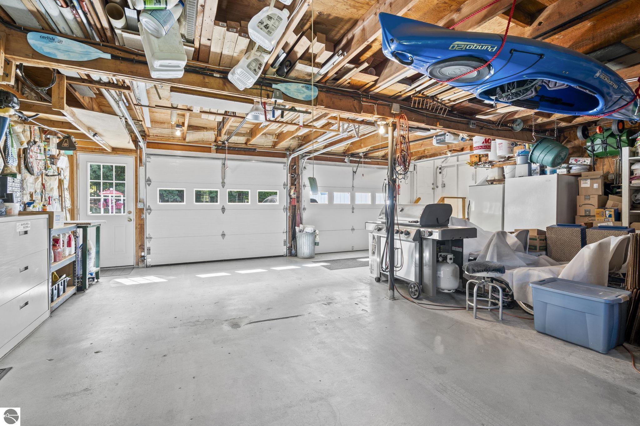 9705 E Carter