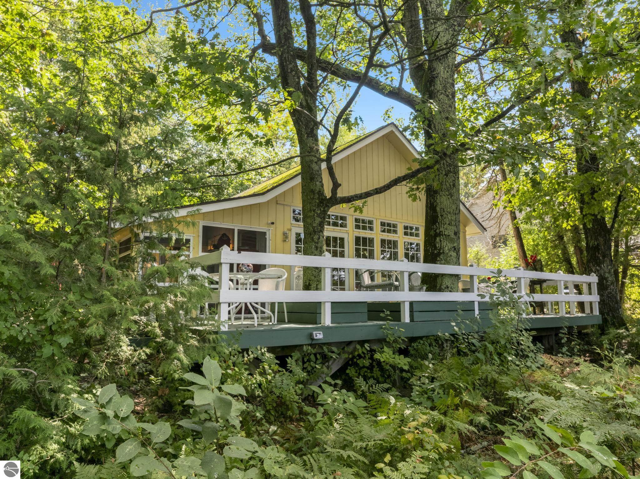 2565 Shore Wood Drive