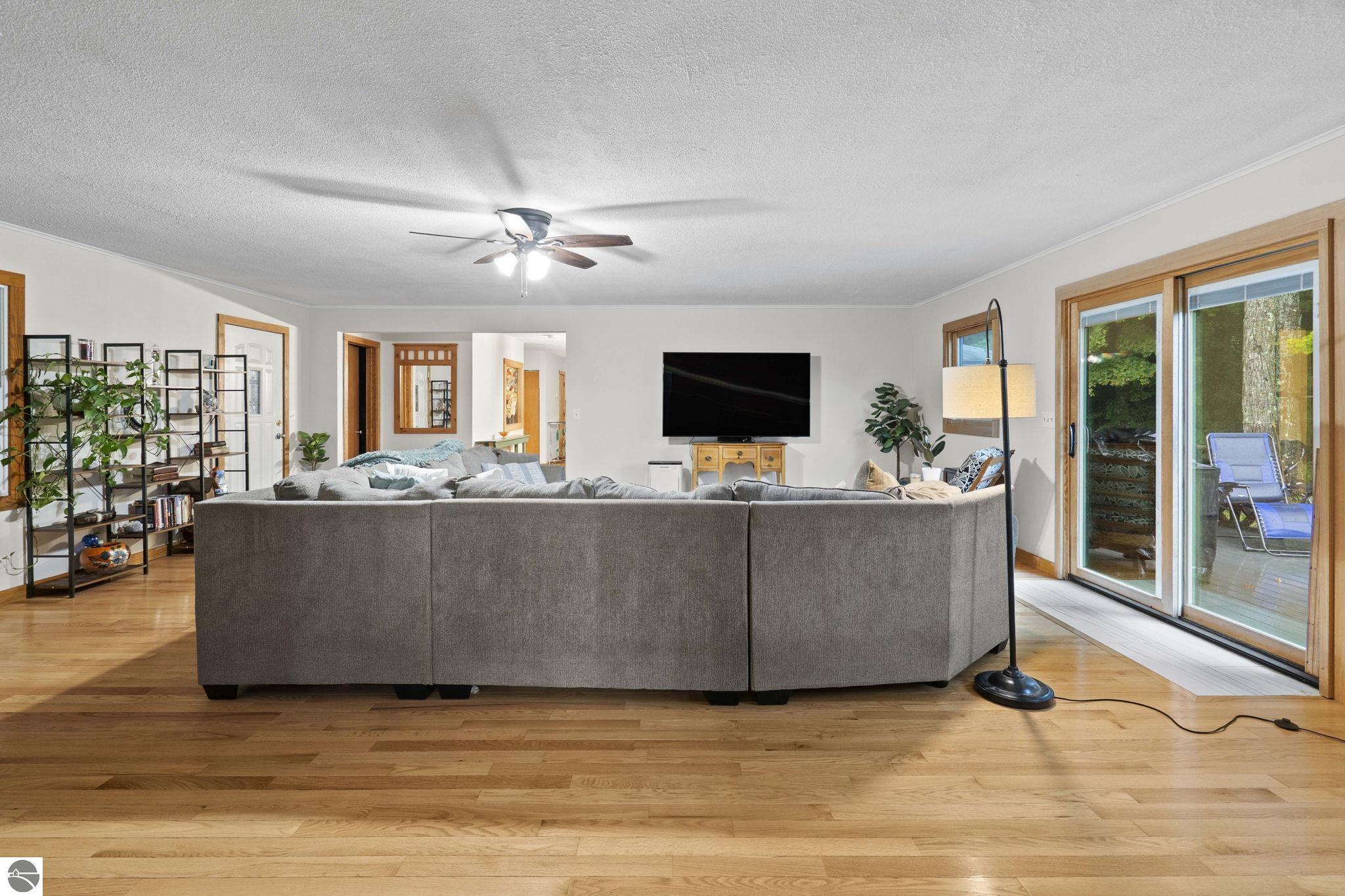 5275 Pierce Road