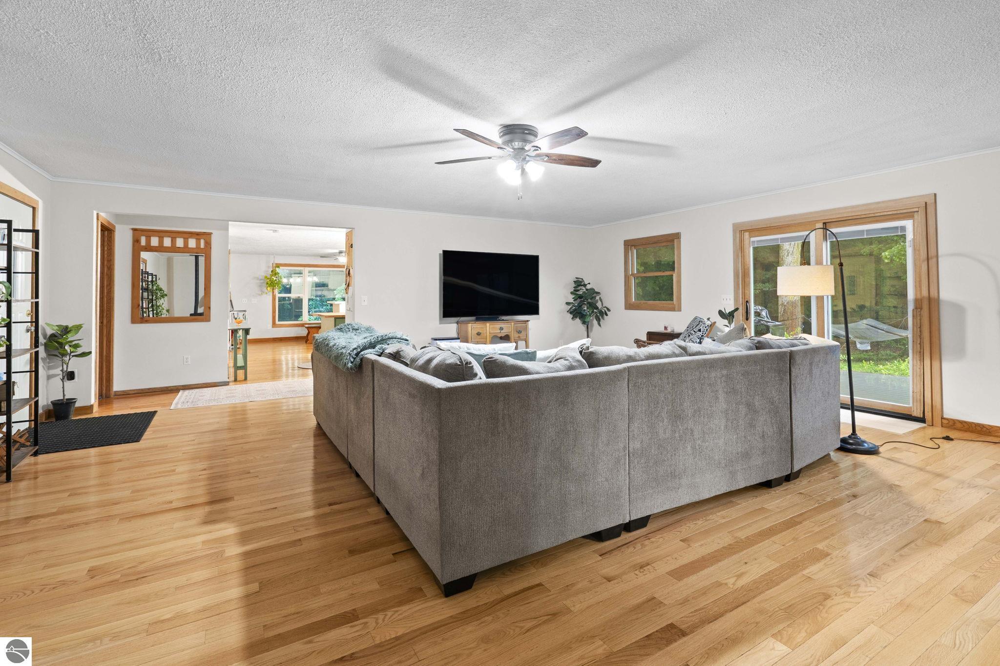 5275 Pierce Road