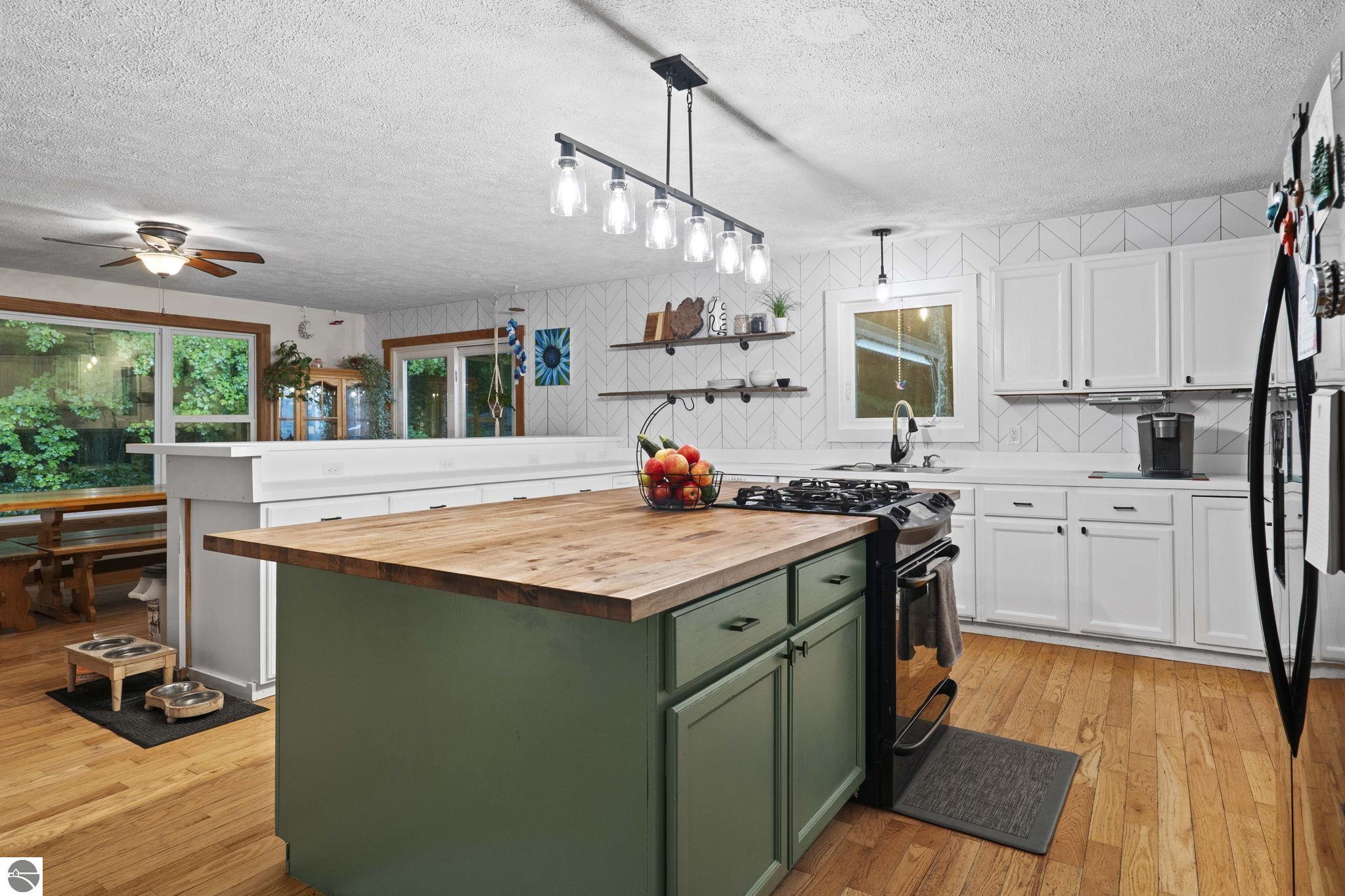 5275 Pierce Road