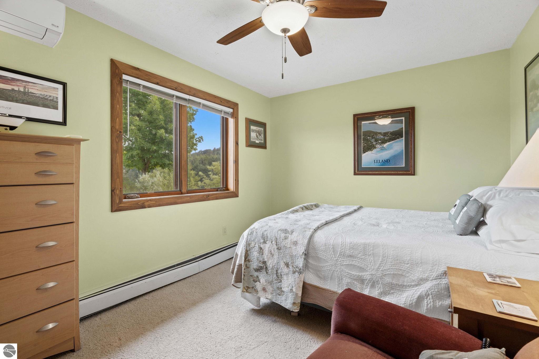 6420 N Manitou Trail