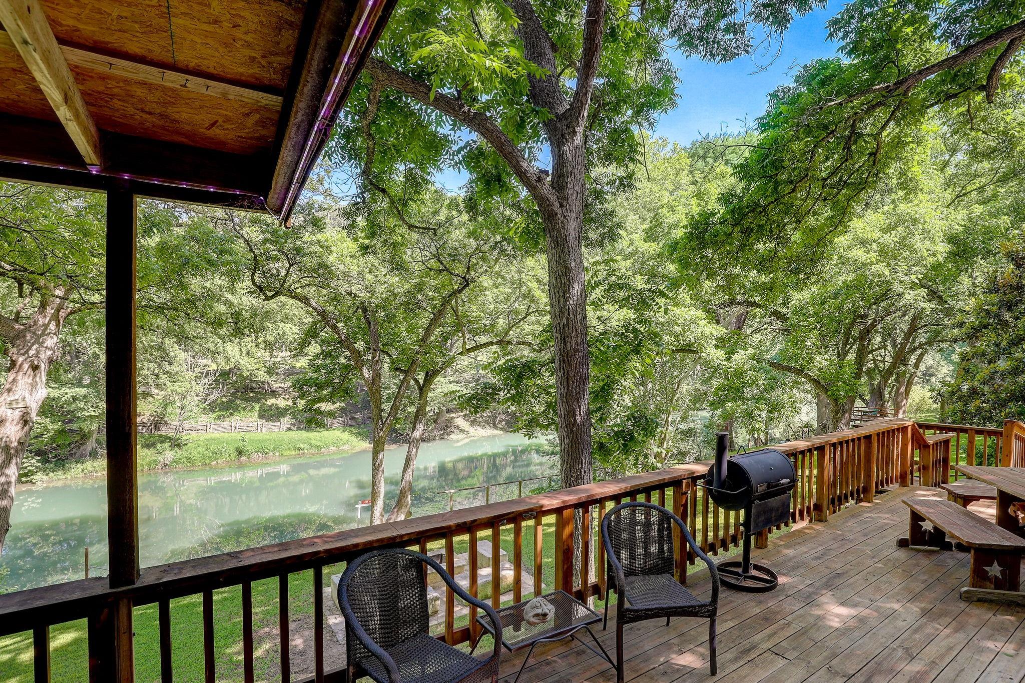 1806 Ponderosa Drive