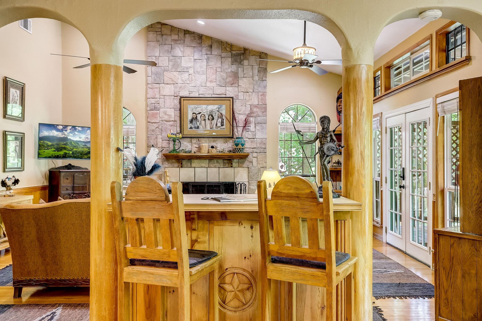 1806 Ponderosa Drive