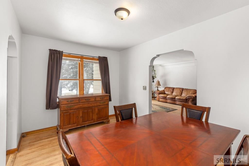 2226 Irwin North Road