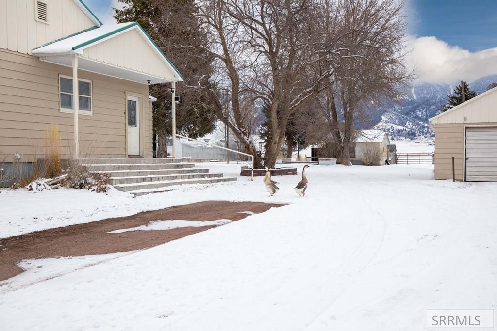 2226 Irwin North Road