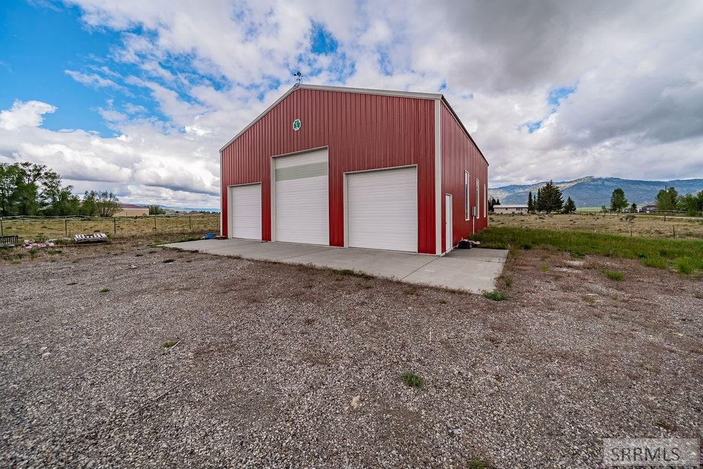 561 Irwin North Road