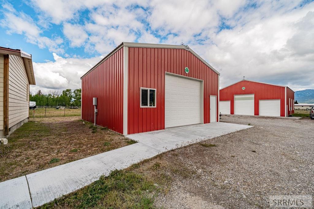 561 Irwin North Road