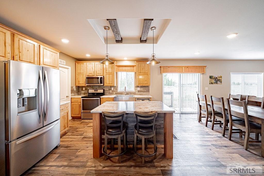 561 Irwin North Road