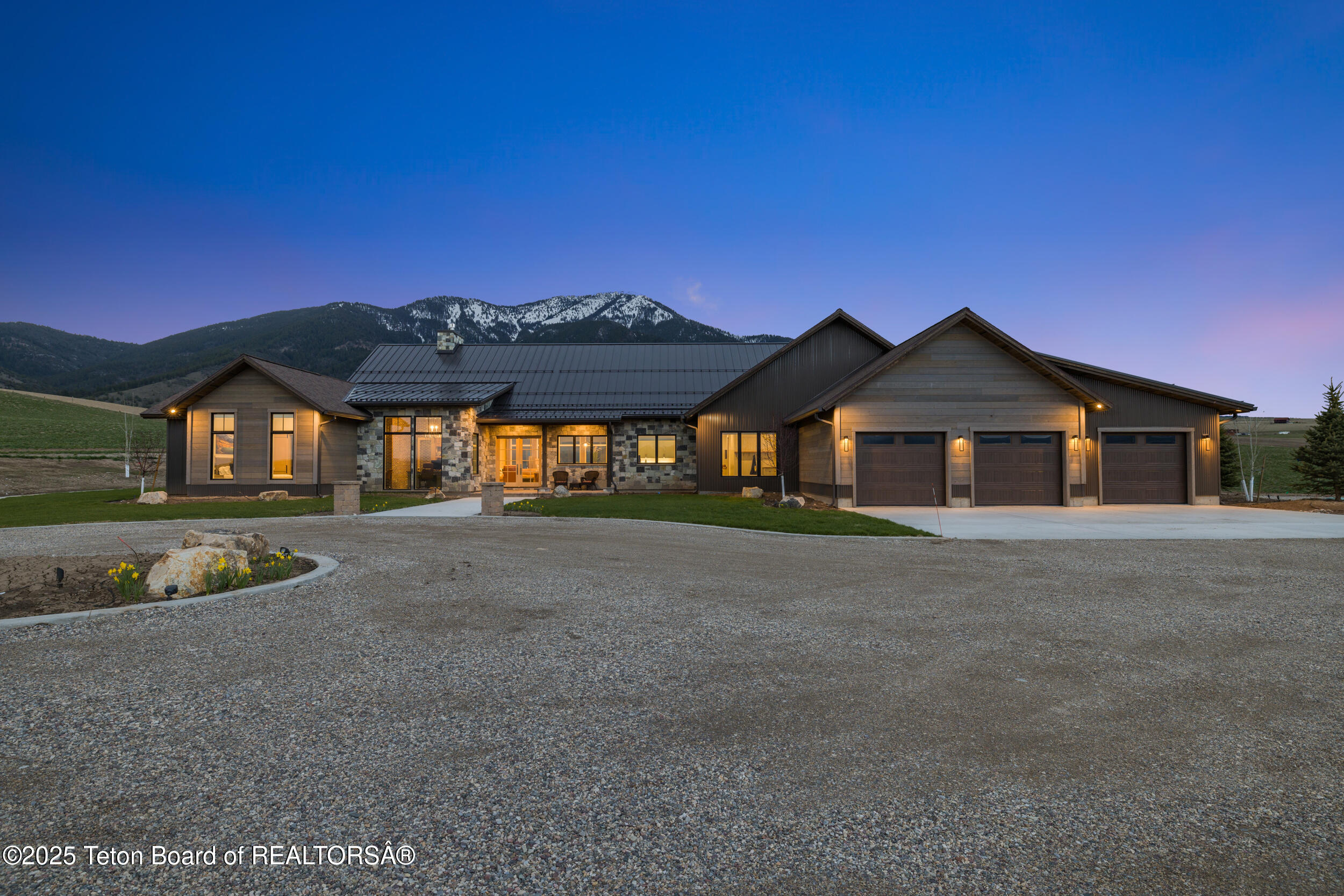 2399 CHAPEL RD Road
