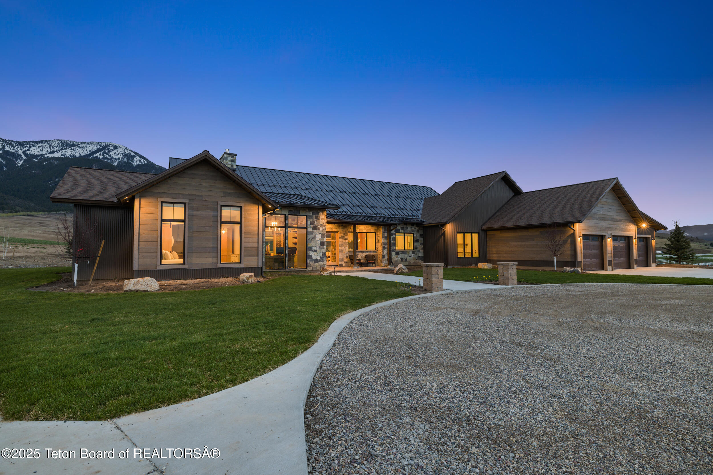 2399 CHAPEL RD Road