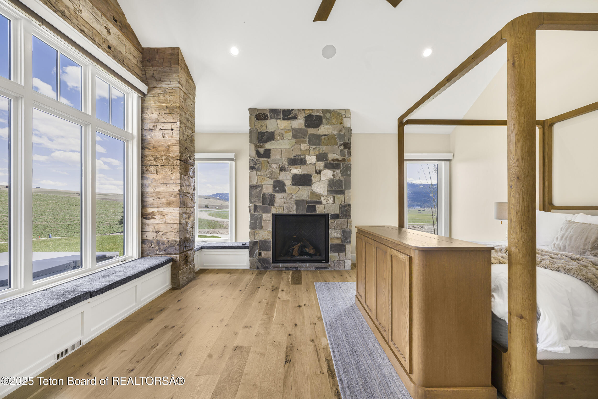 2399 CHAPEL RD Road