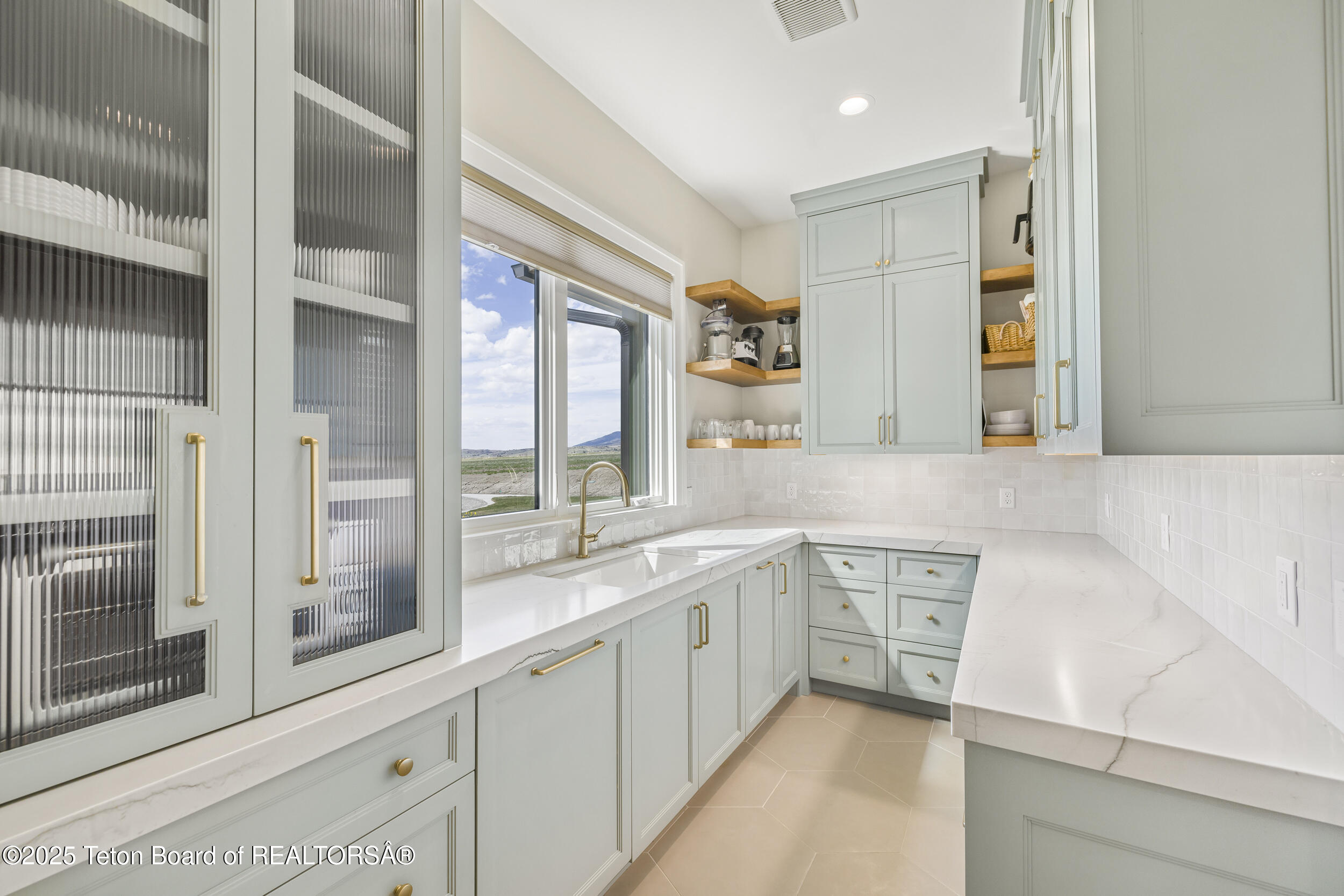 2399 CHAPEL RD Road