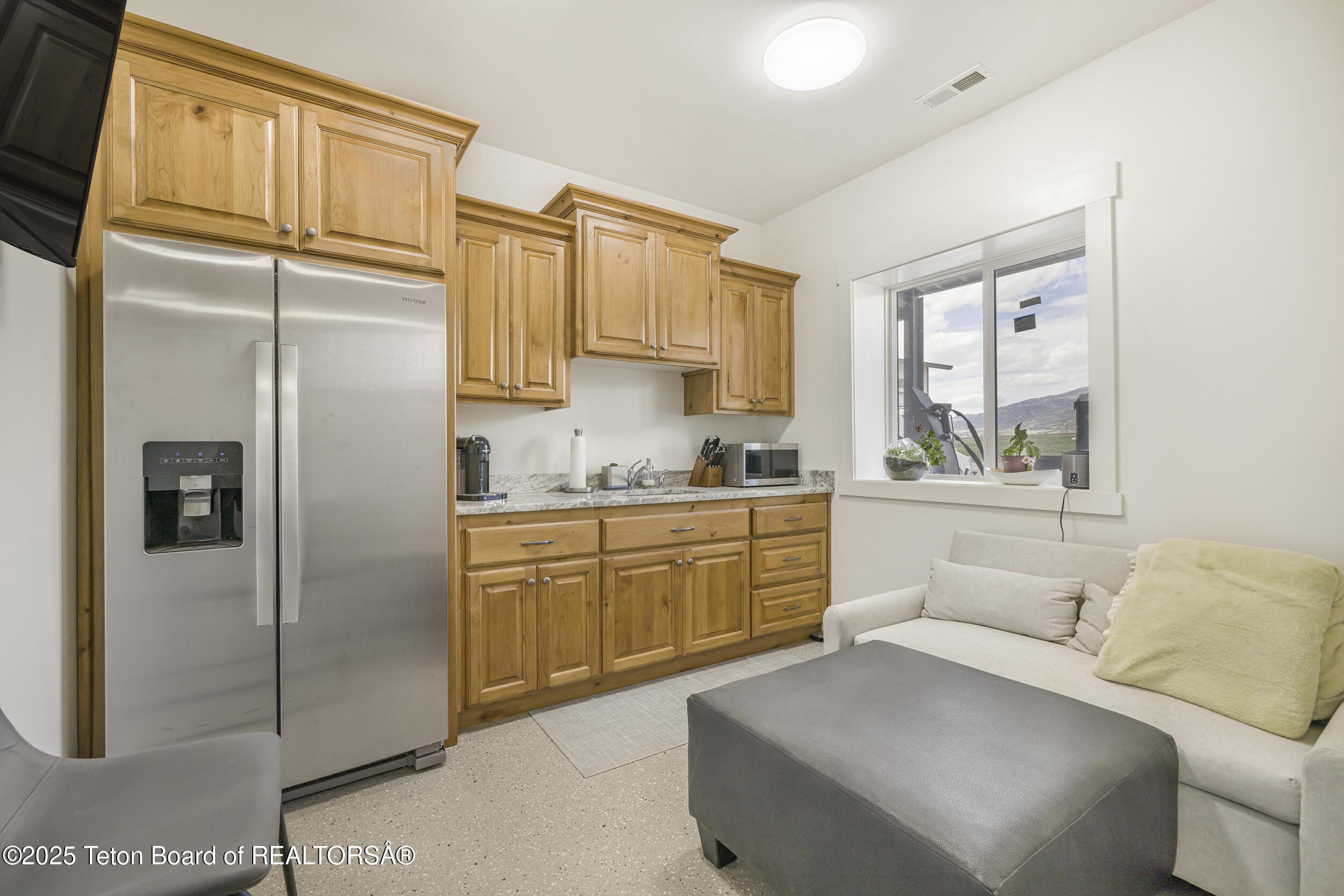 2399 CHAPEL RD Road