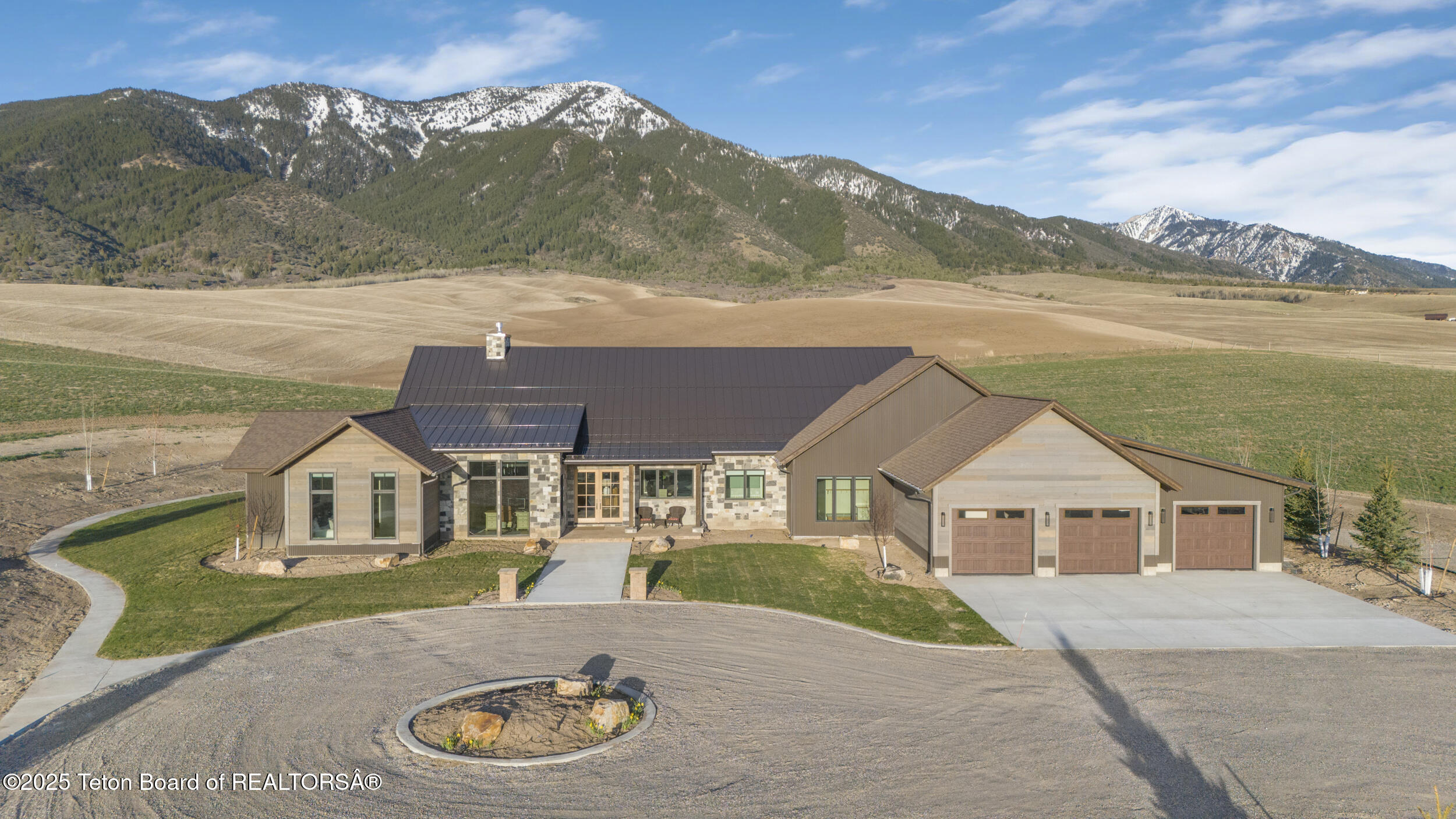 2399 CHAPEL RD Road