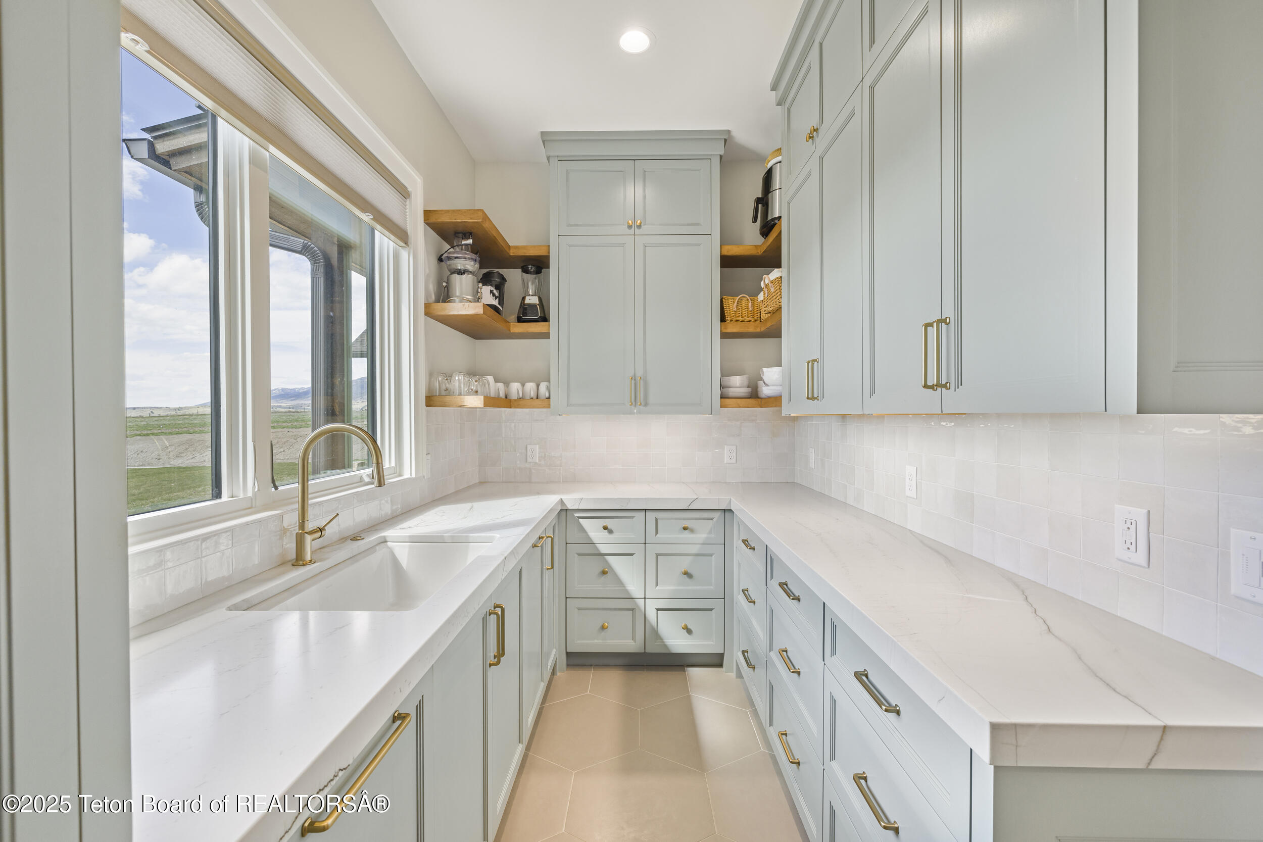 2399 CHAPEL RD Road